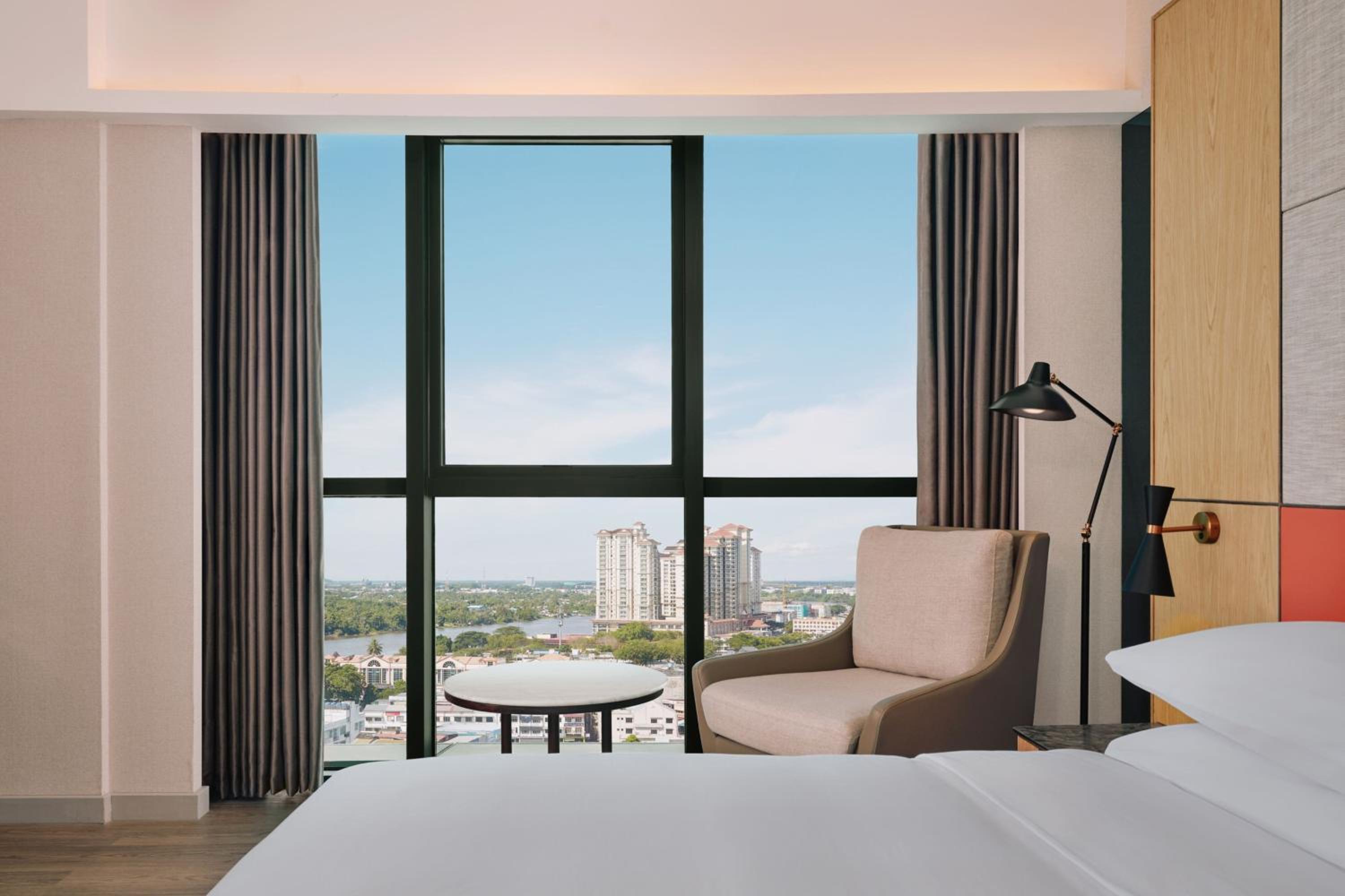 Premier King Room - Photo 5