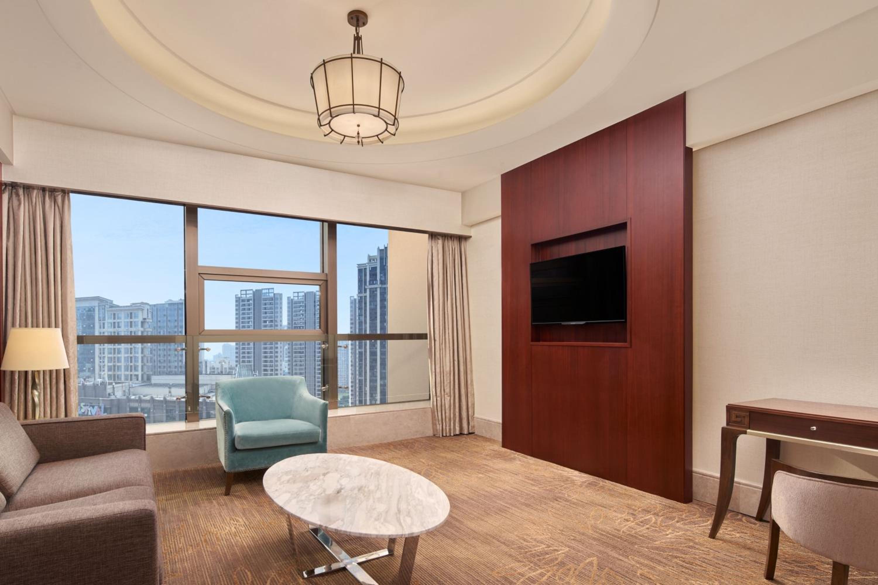 Club lounge access, 1 Bedroom Junior Suite, 1 King photo 2