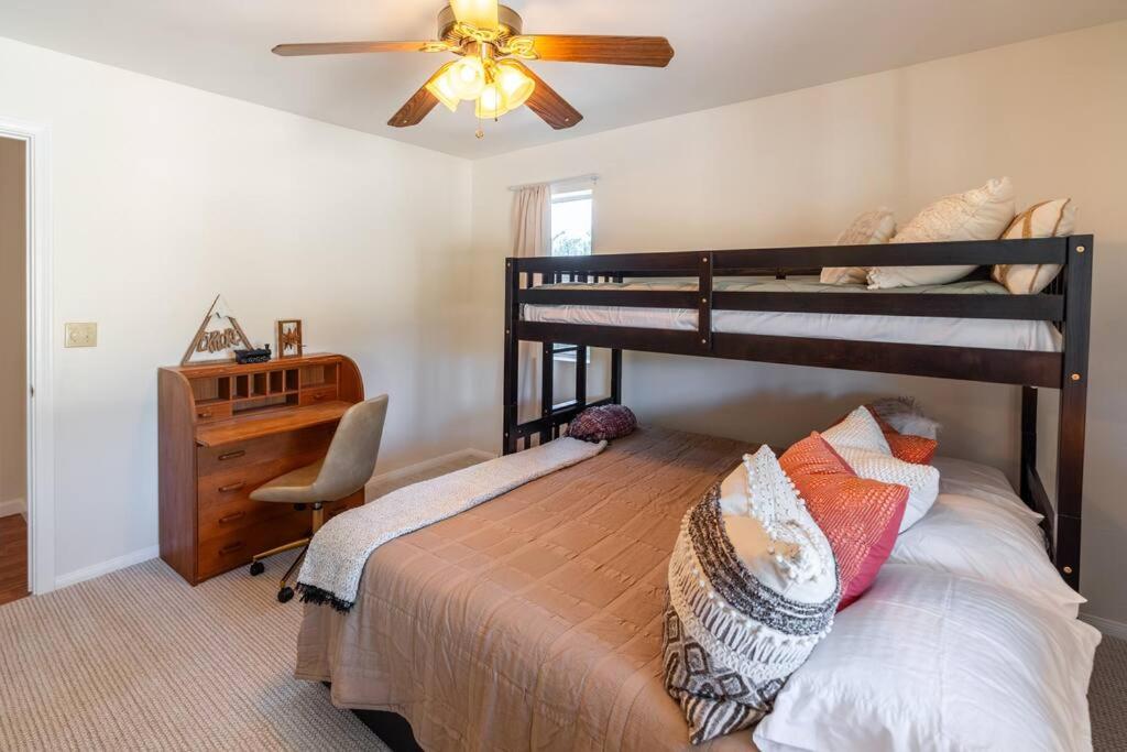 Three-Bedroom Villa photo 1