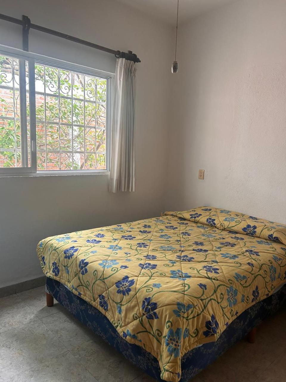 Three-Bedroom House photo 2