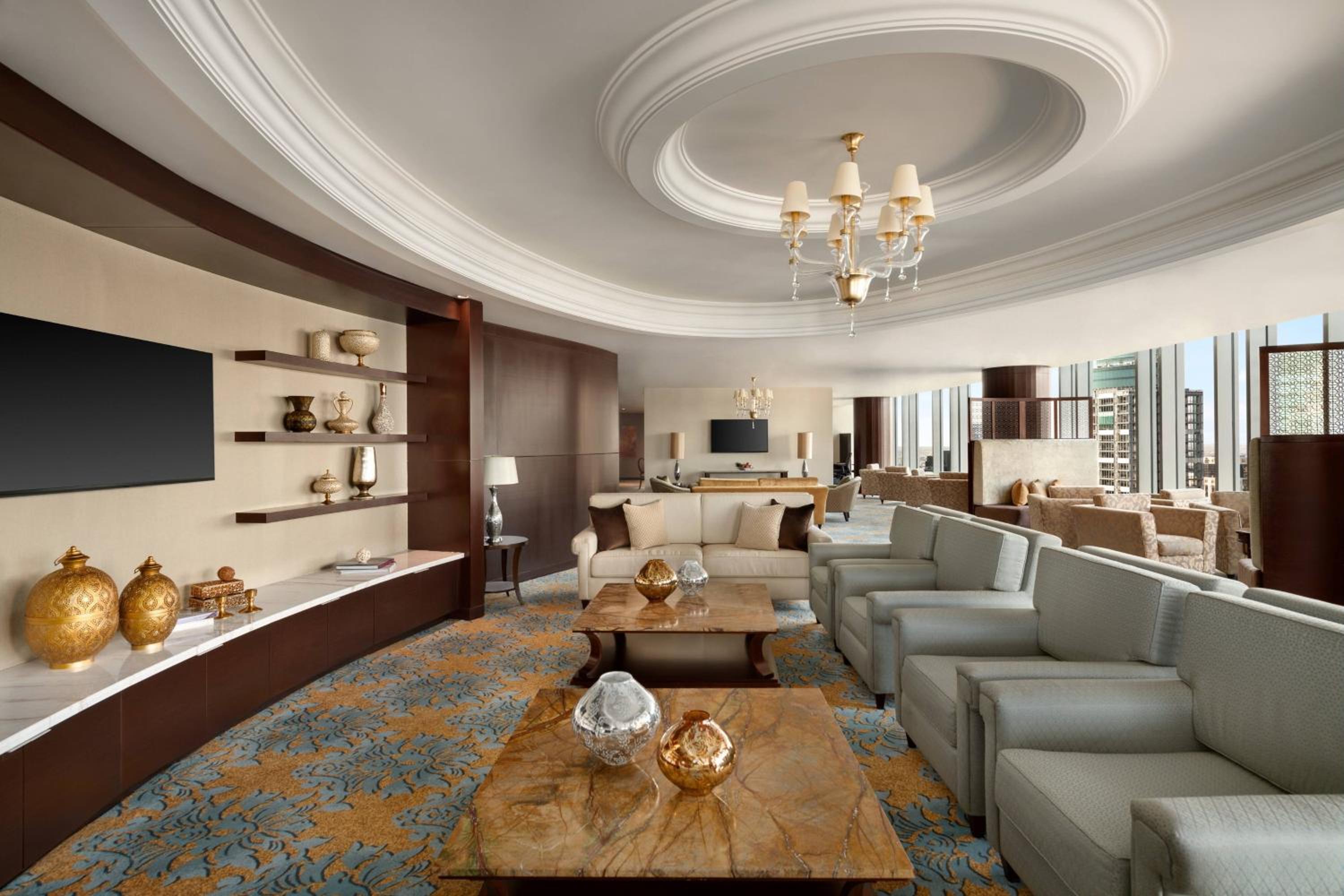 Executive King Room, Executive lounge access, Beach access - Photo 2