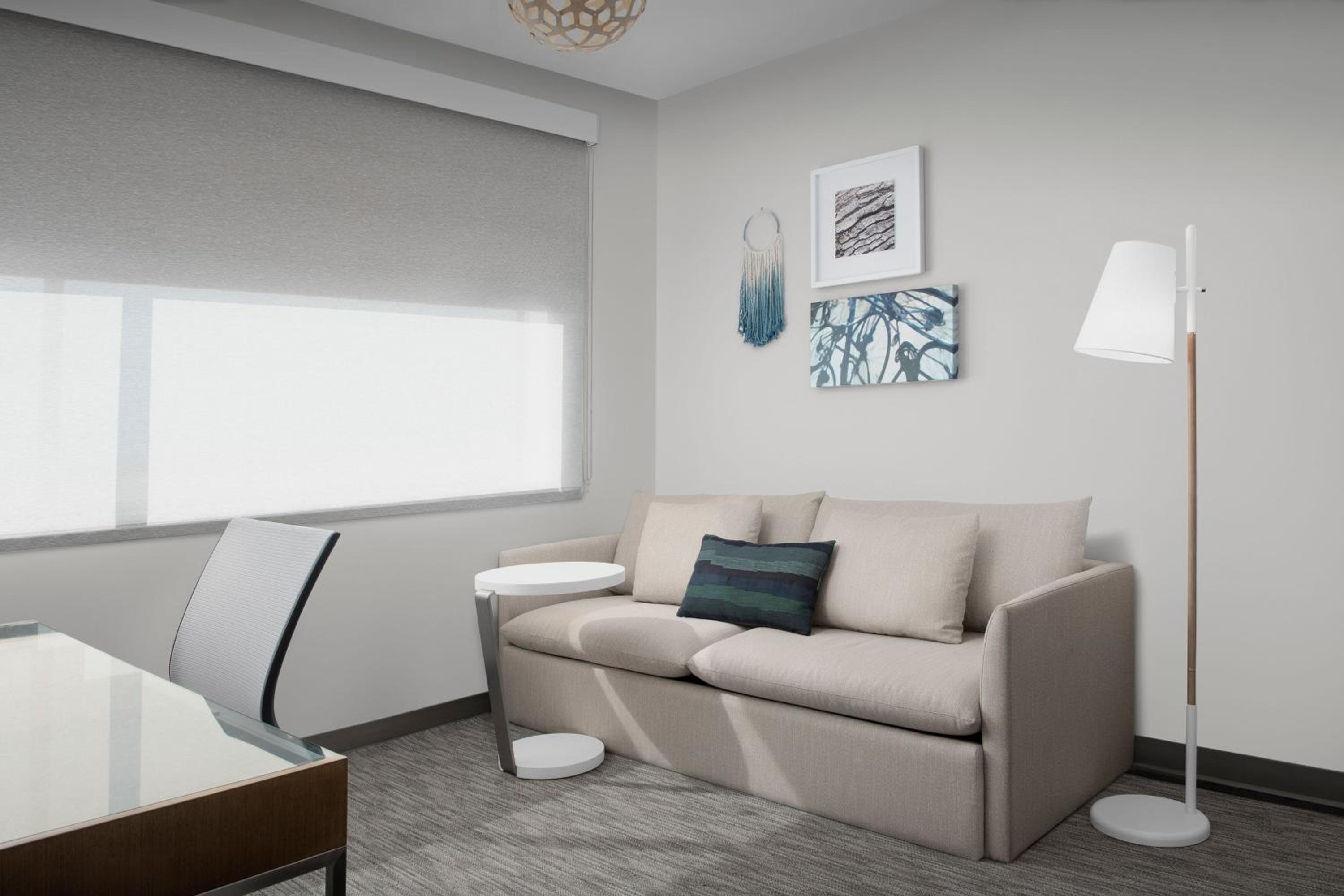Executive King Suite - Photo 2