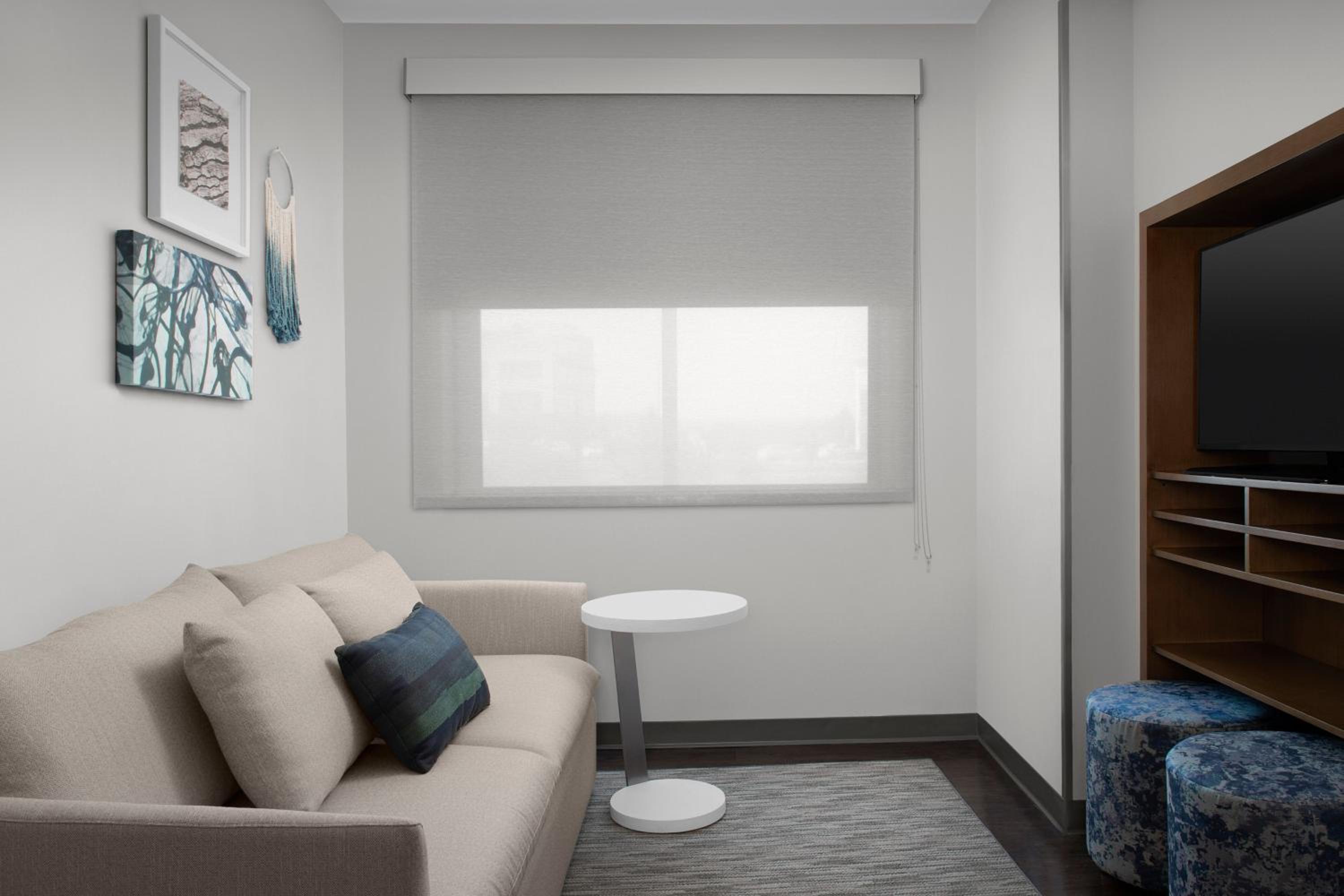 One-Bedroom Suite with Sofa Bed - Photo 2