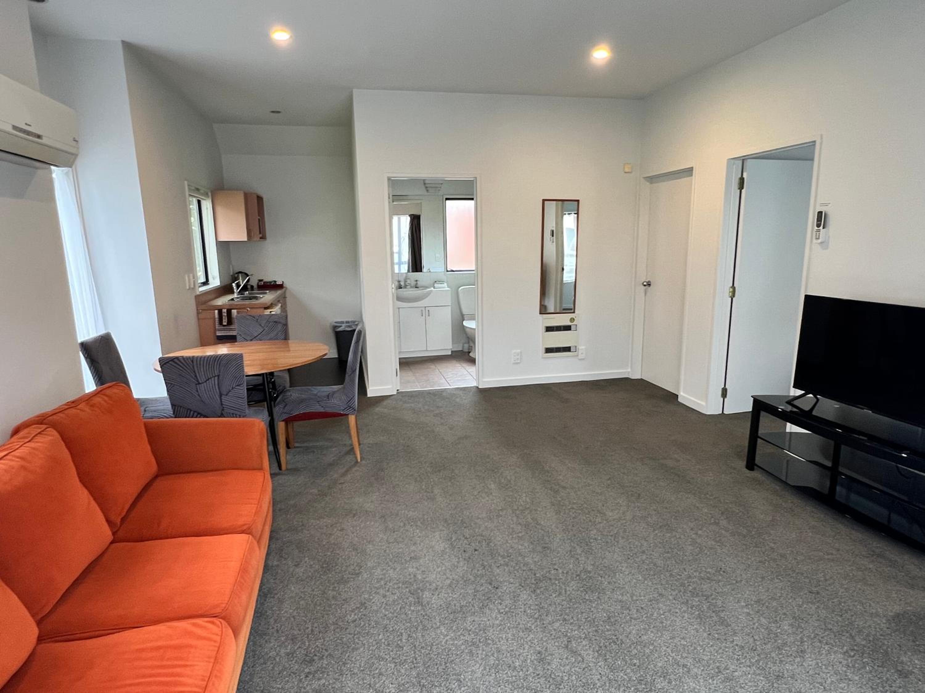 Standard Two-Bedroom Apartment - Photo 2