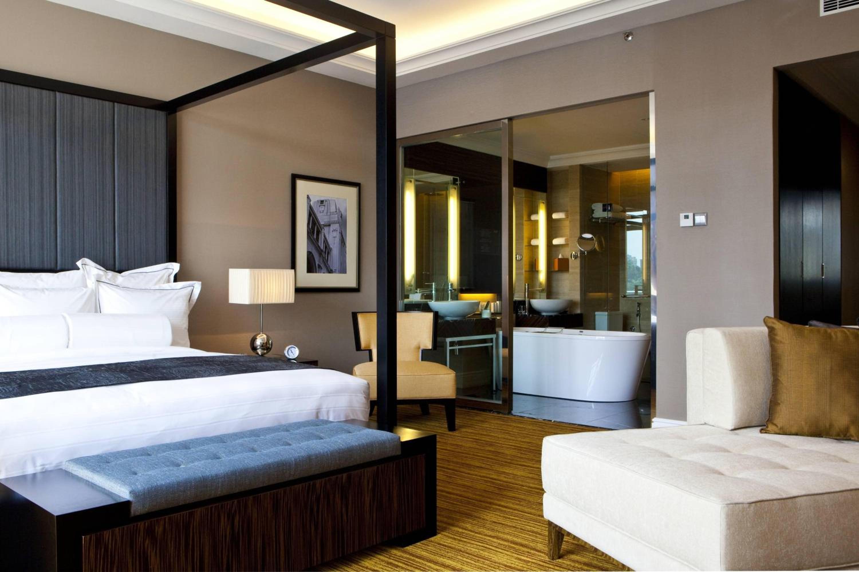 Junior Suite Junior Suite