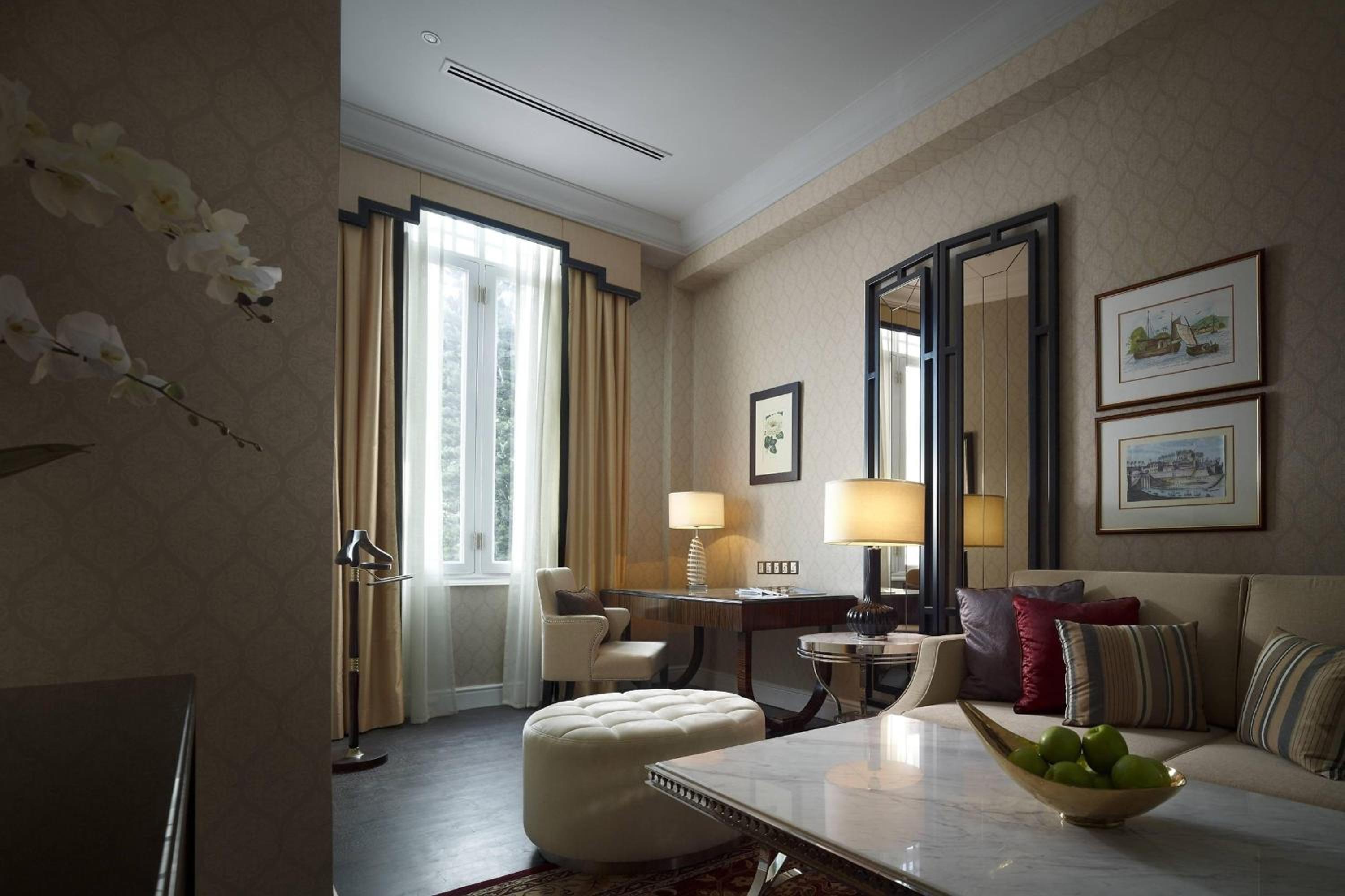 Governor Suite photo 3