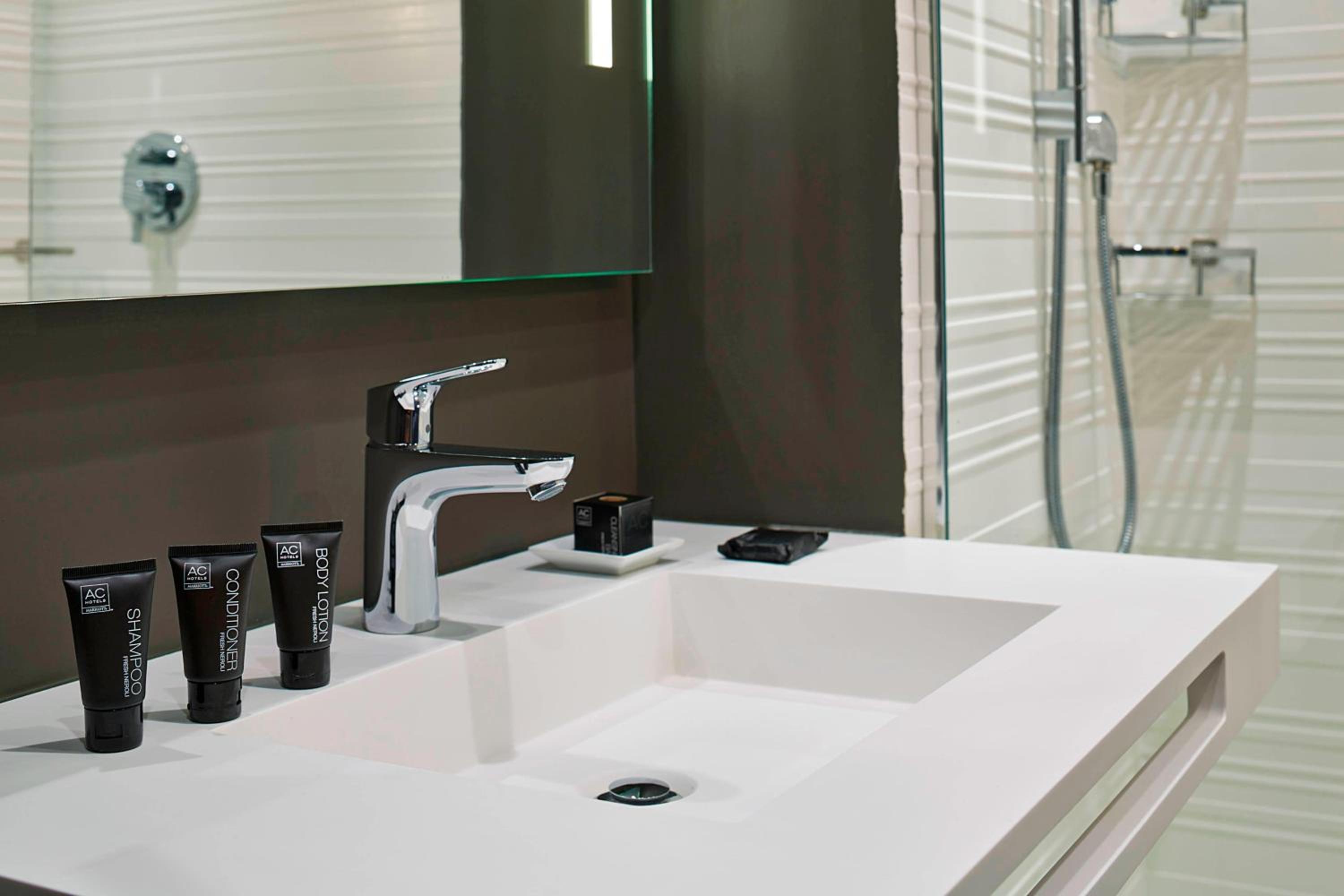 King Room with Balcony and Roll-In Shower - Mobility Accessible