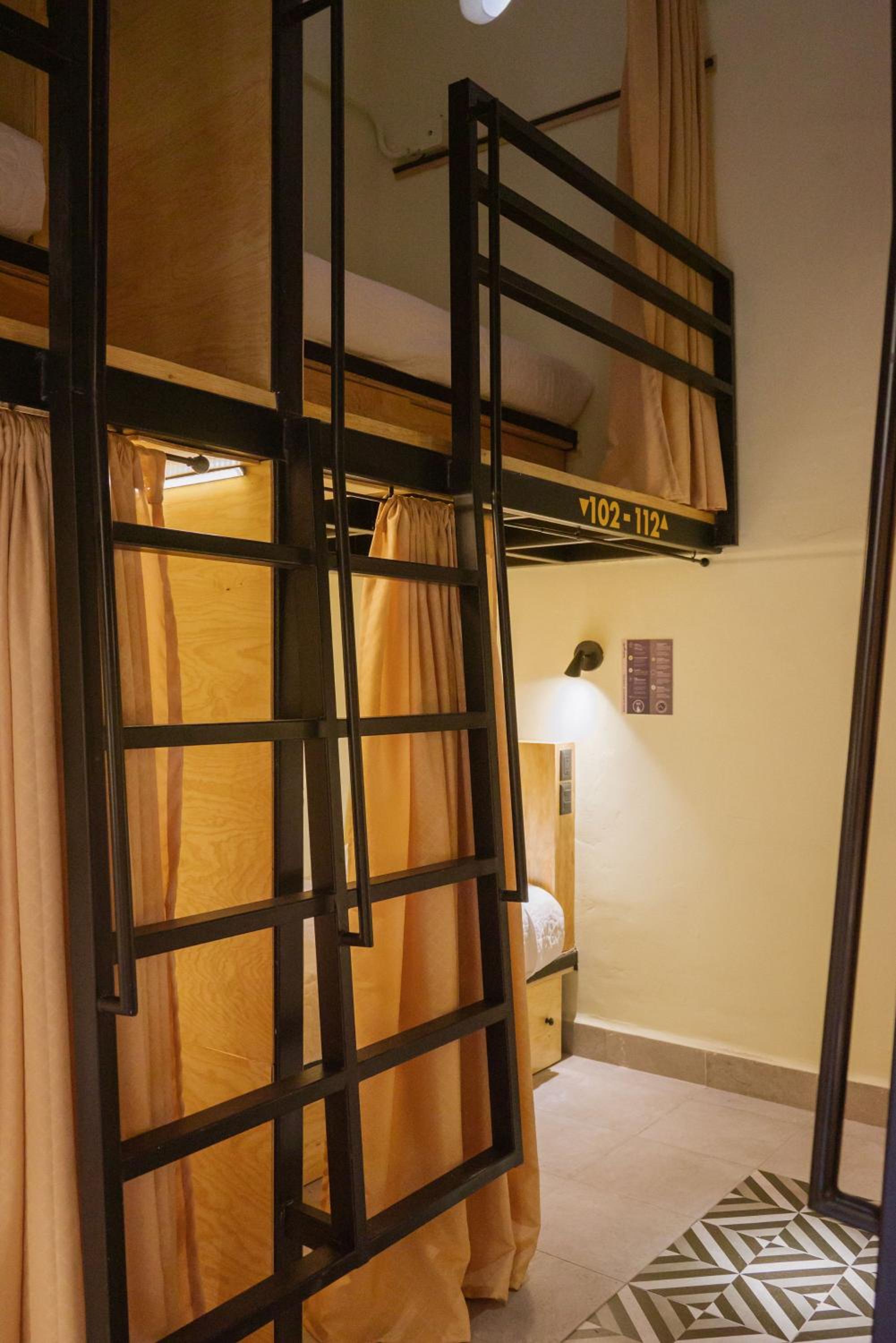 Bed In 8-Bed Female Dormitory Room photo 3