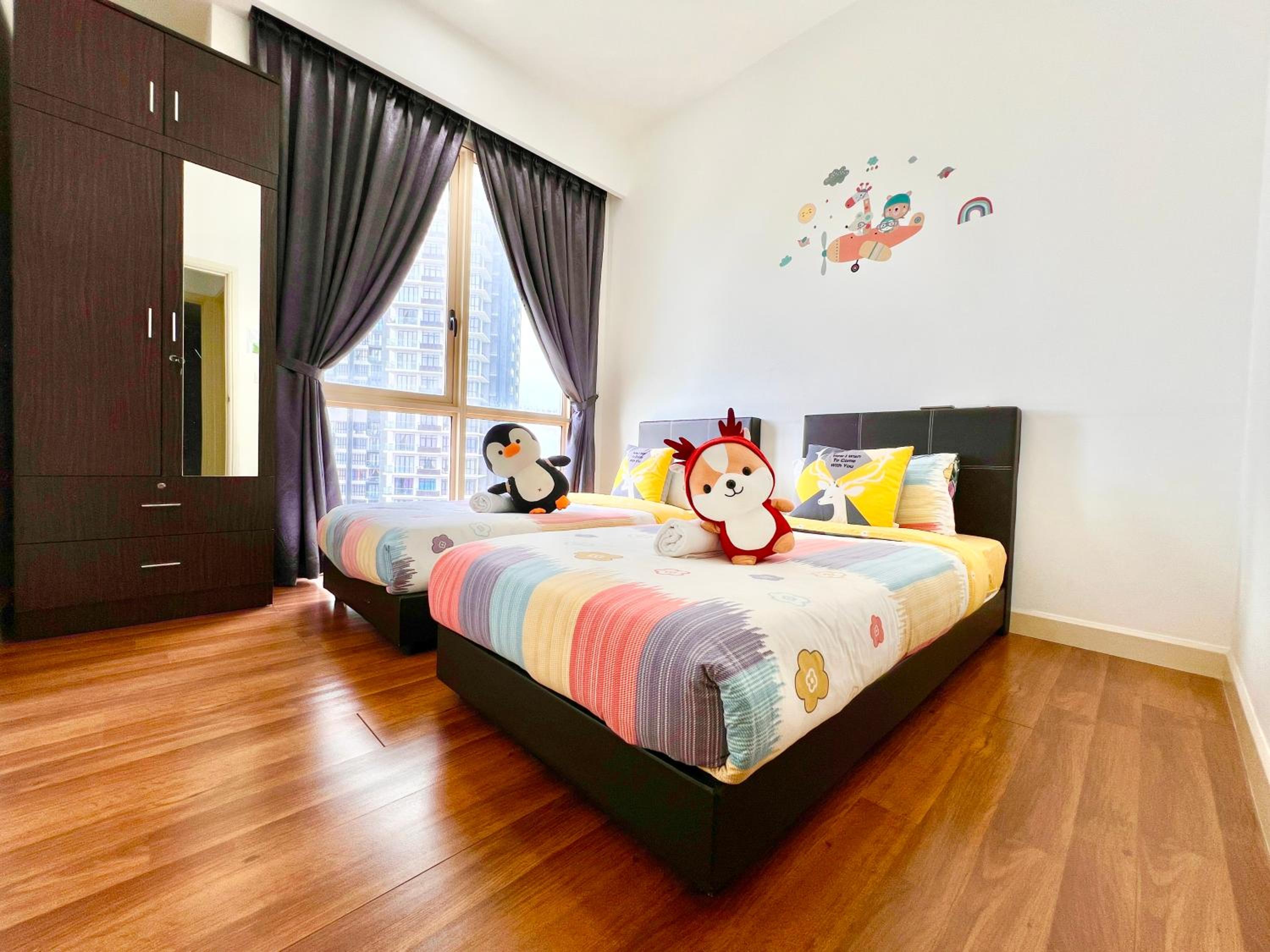 Deluxe Queen Suite photo 1