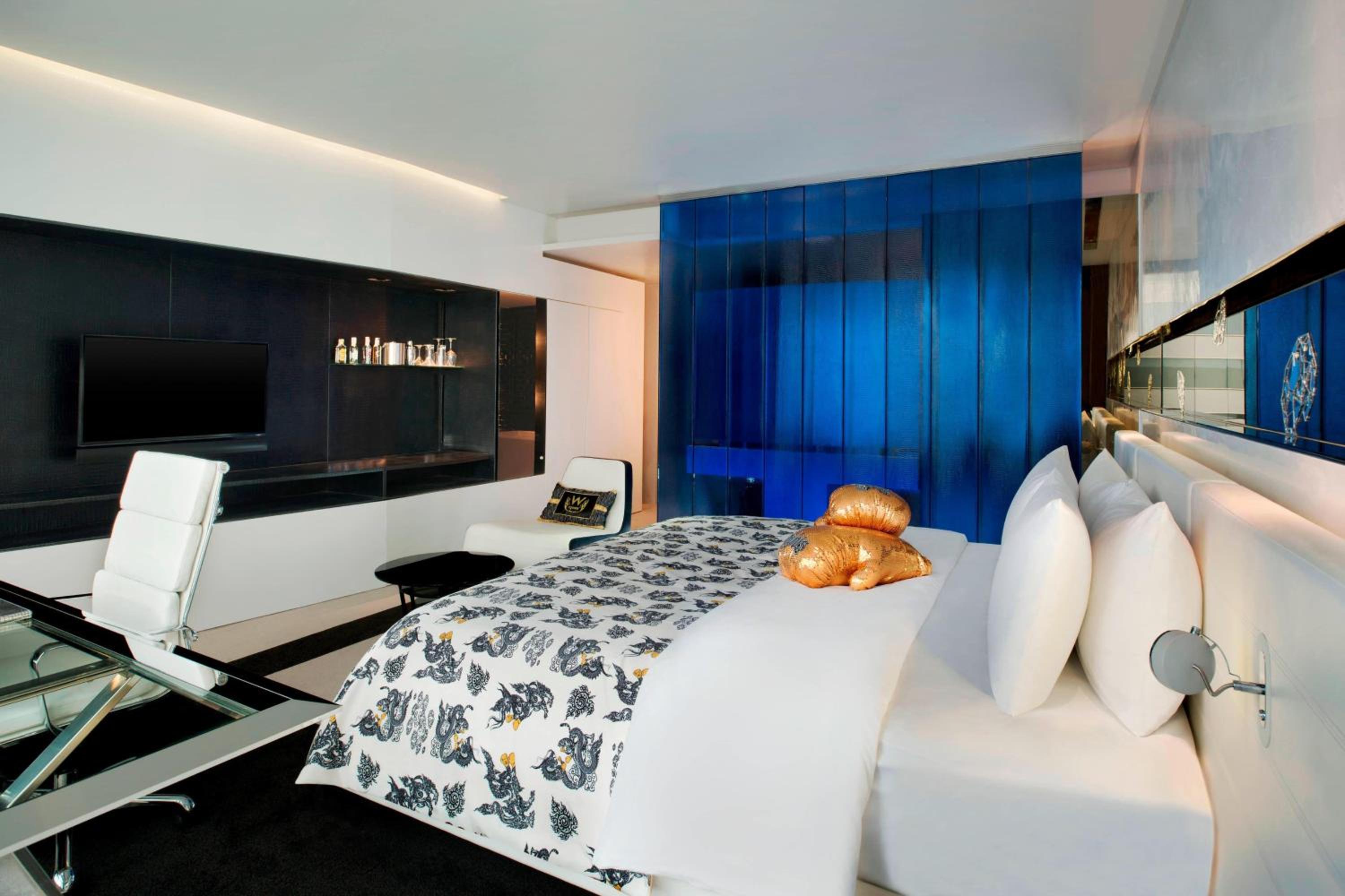 Standard King Room