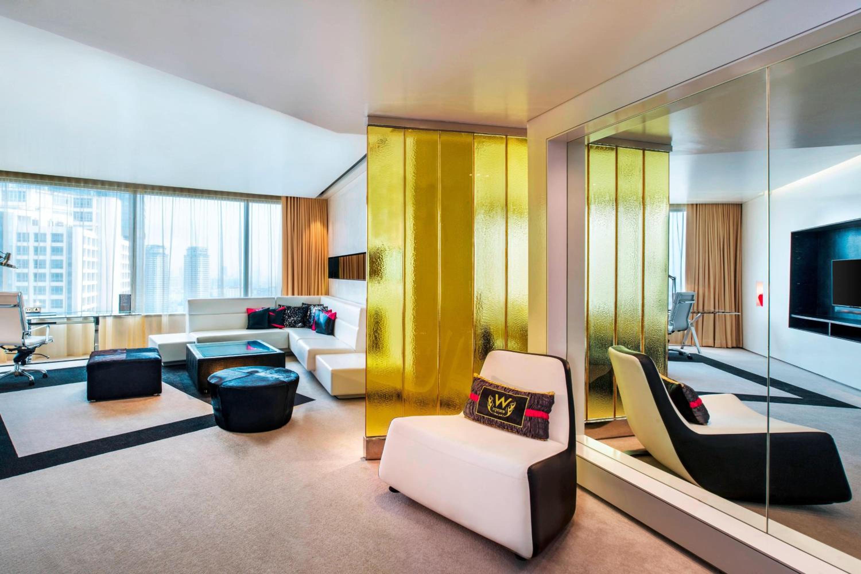 One-Bedroom Urban King Suite - High Floor
