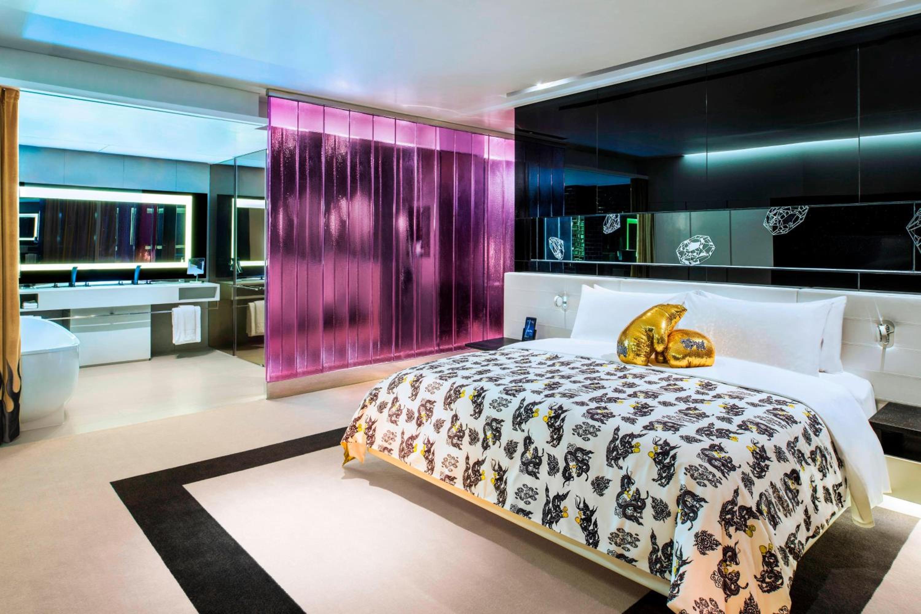 One-Bedroom Supreme King Suite - High Floor