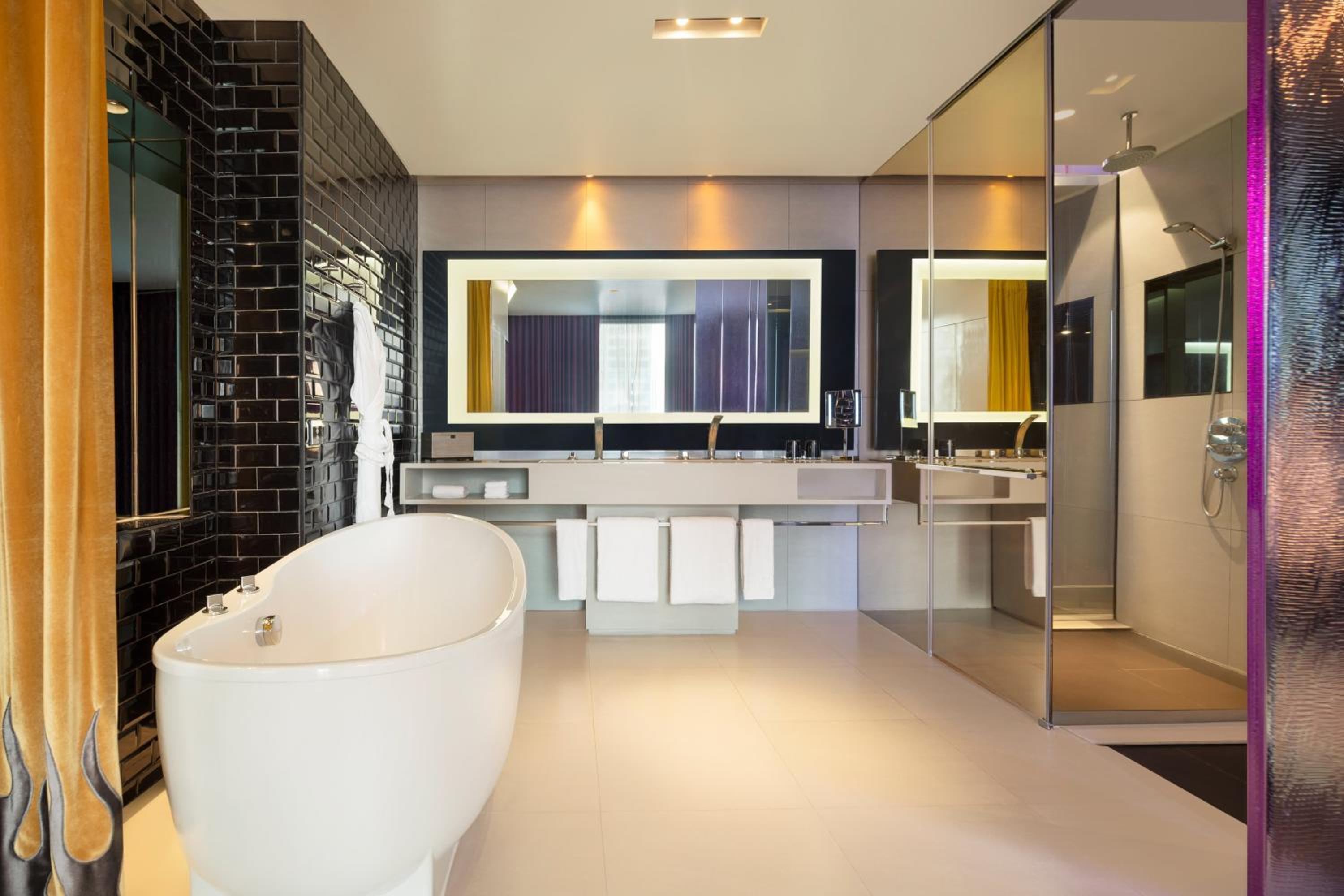 One-Bedroom Supreme King Suite - High Floor