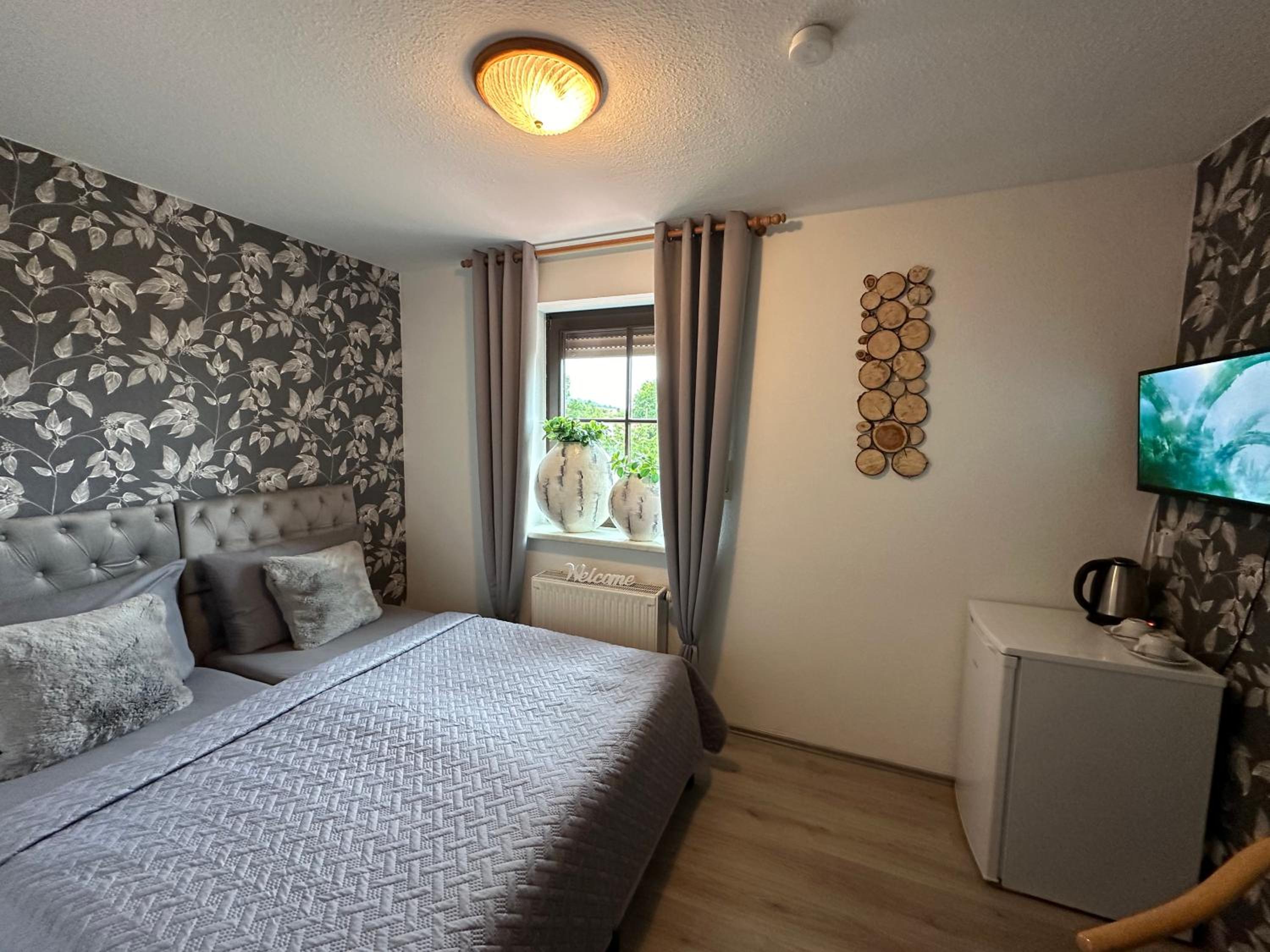 Large Twin Room