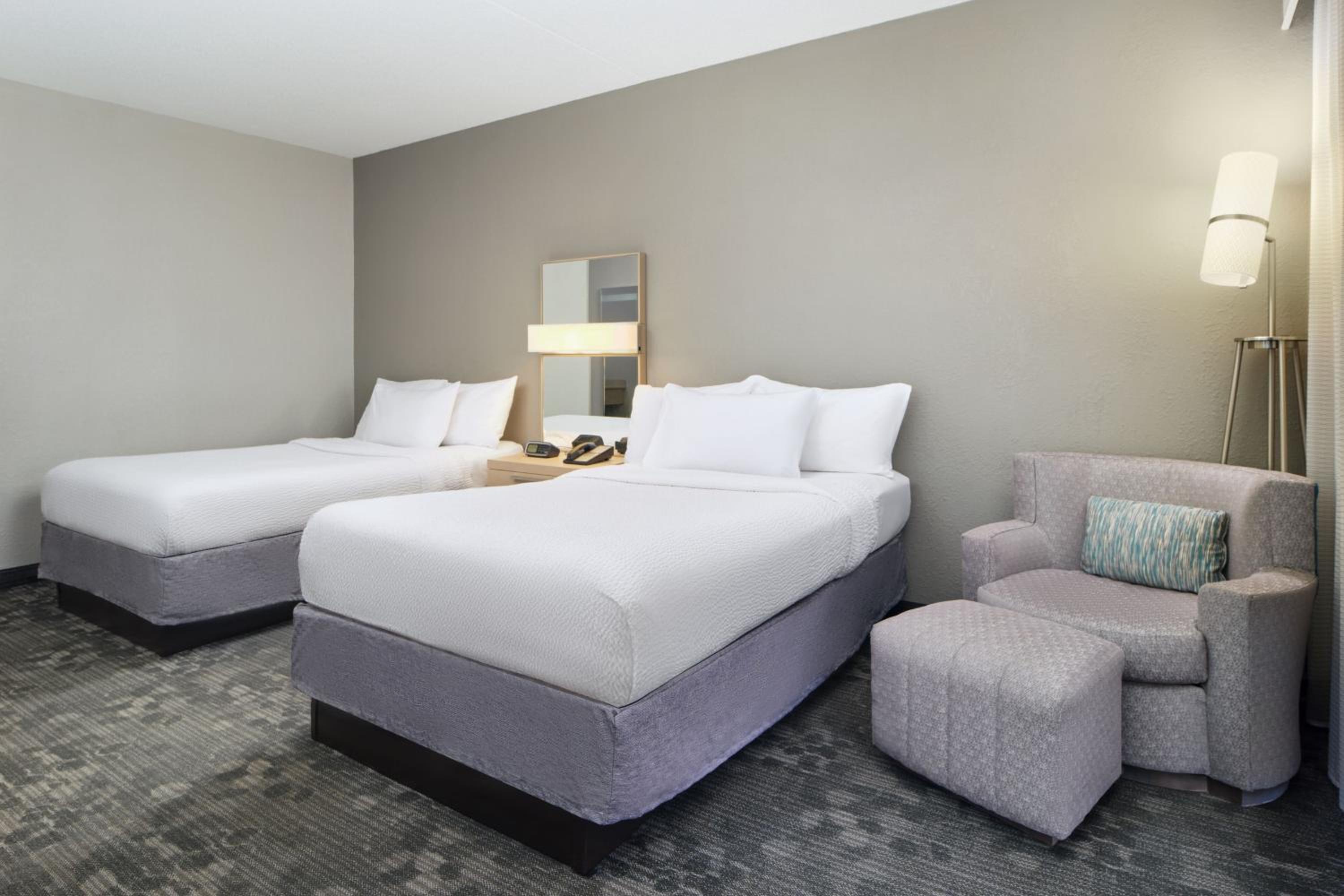 Double Room with Two Double Beds - Photo 4