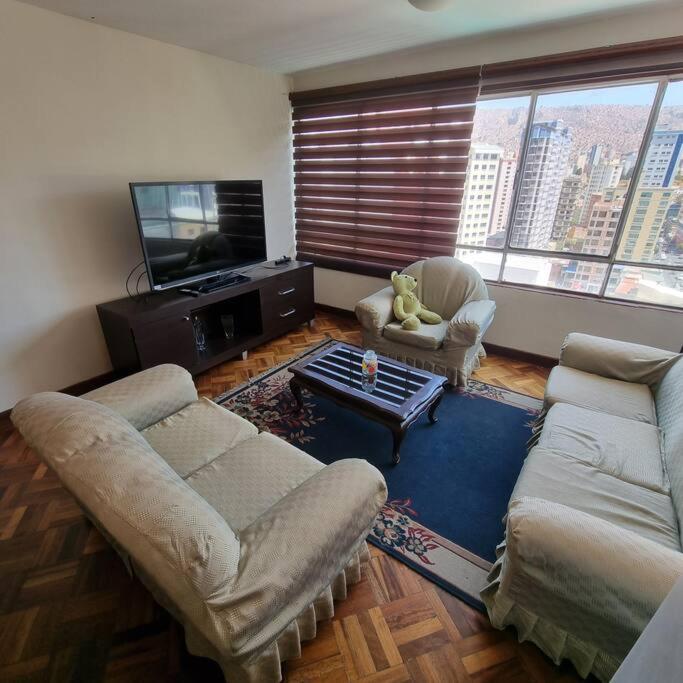 Three-Bedroom Apartment photo 3