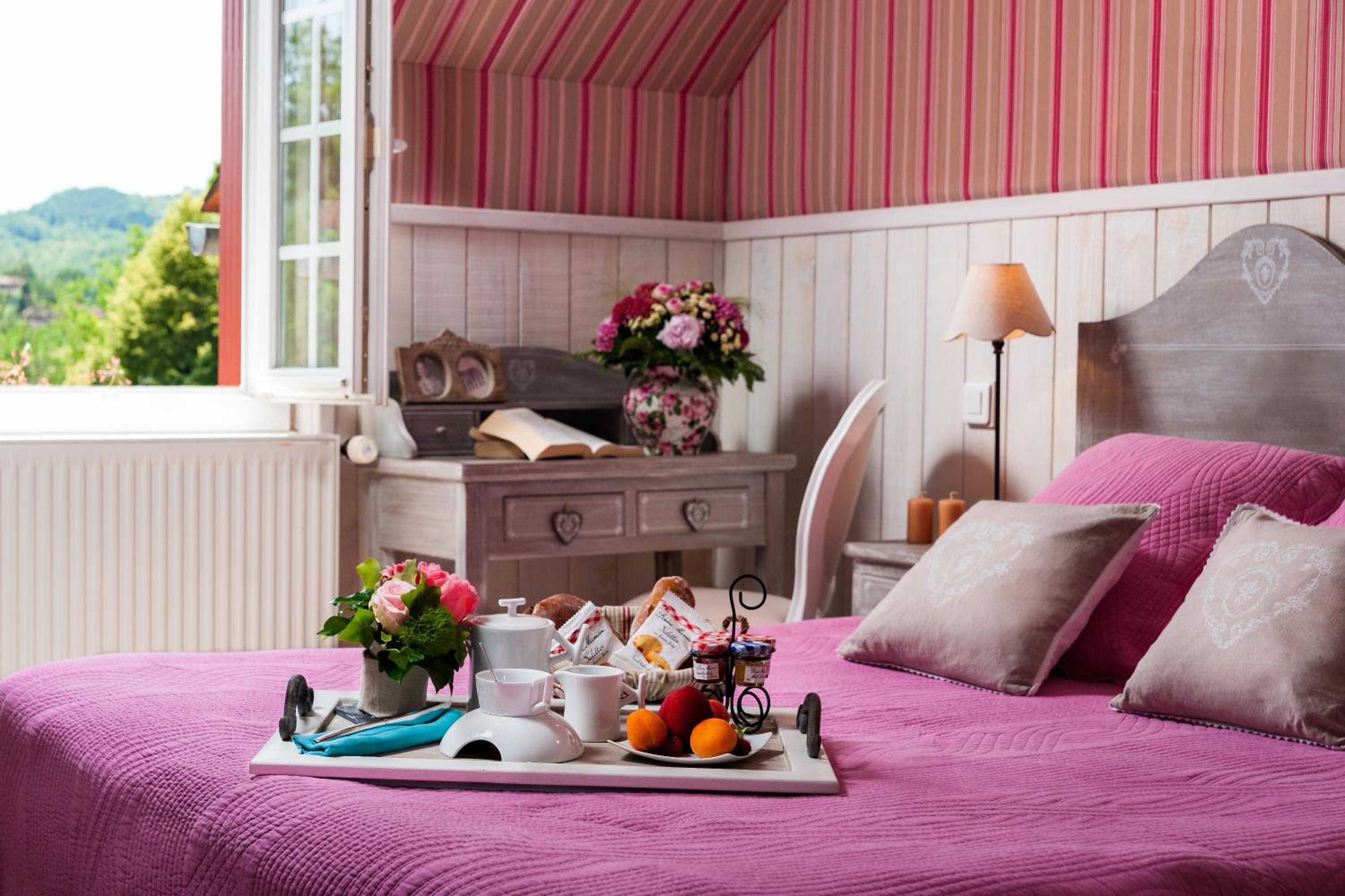 Standard Double Room - Photo 7
