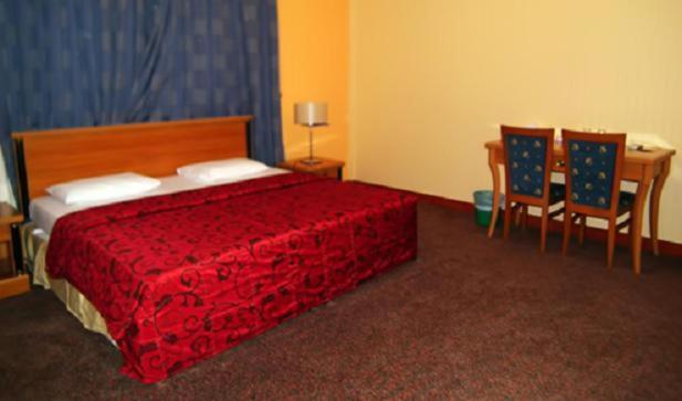 Suite - Photo 3