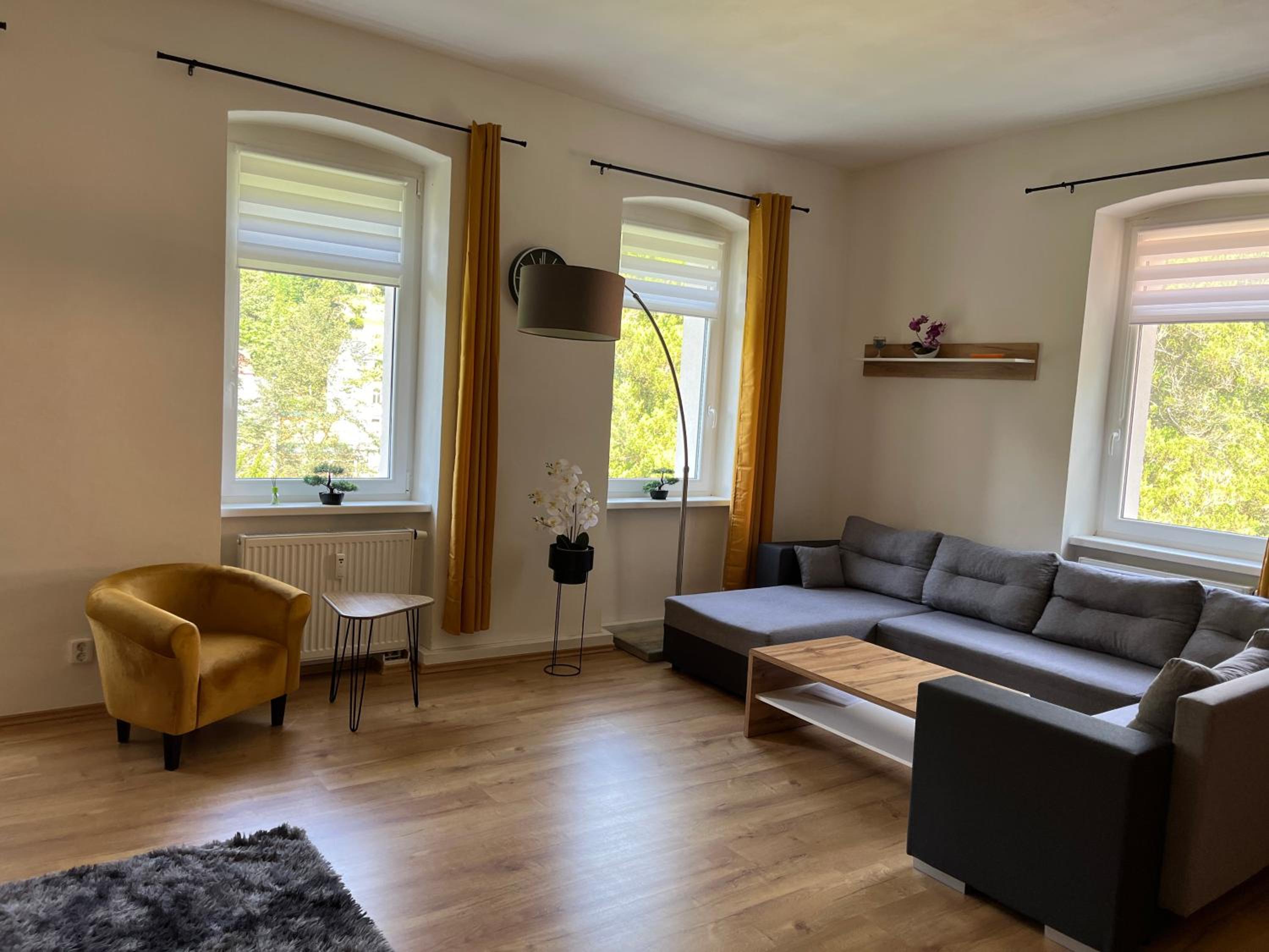 Three-Bedroom Apartment - Photo 7