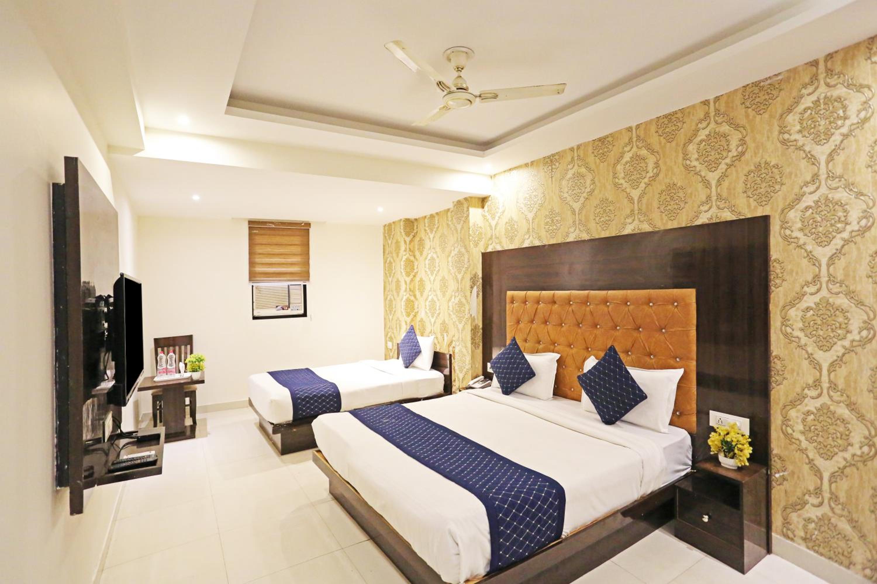Classic Triple Room