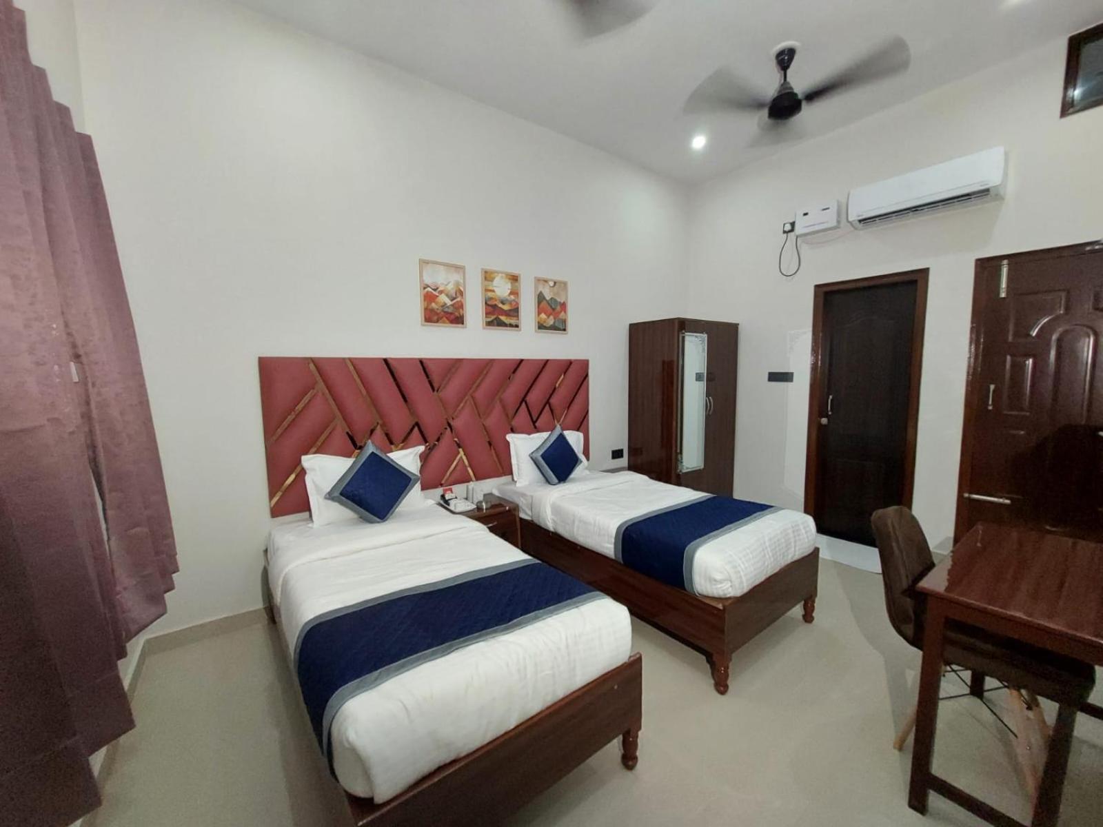 Deluxe Double Room with Balcony