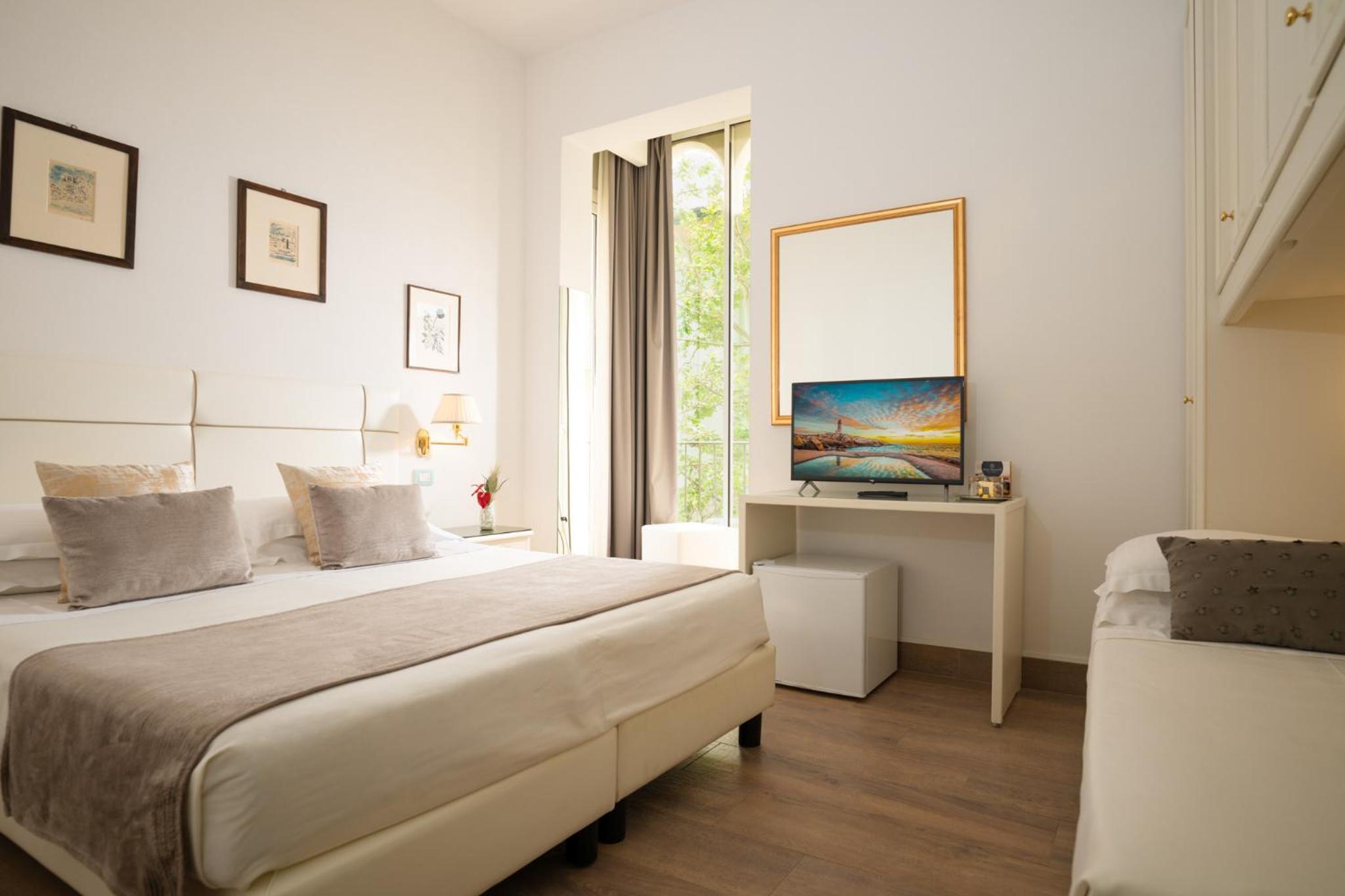Triple Room
