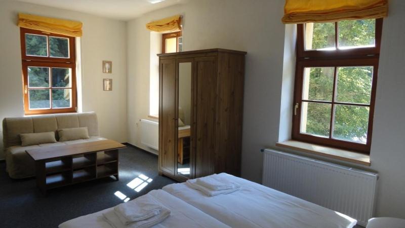 Deluxe Double Room with Extra Bed photo 2