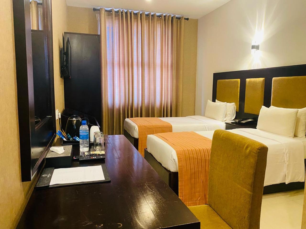 Deluxe Double or Twin Room photo 2