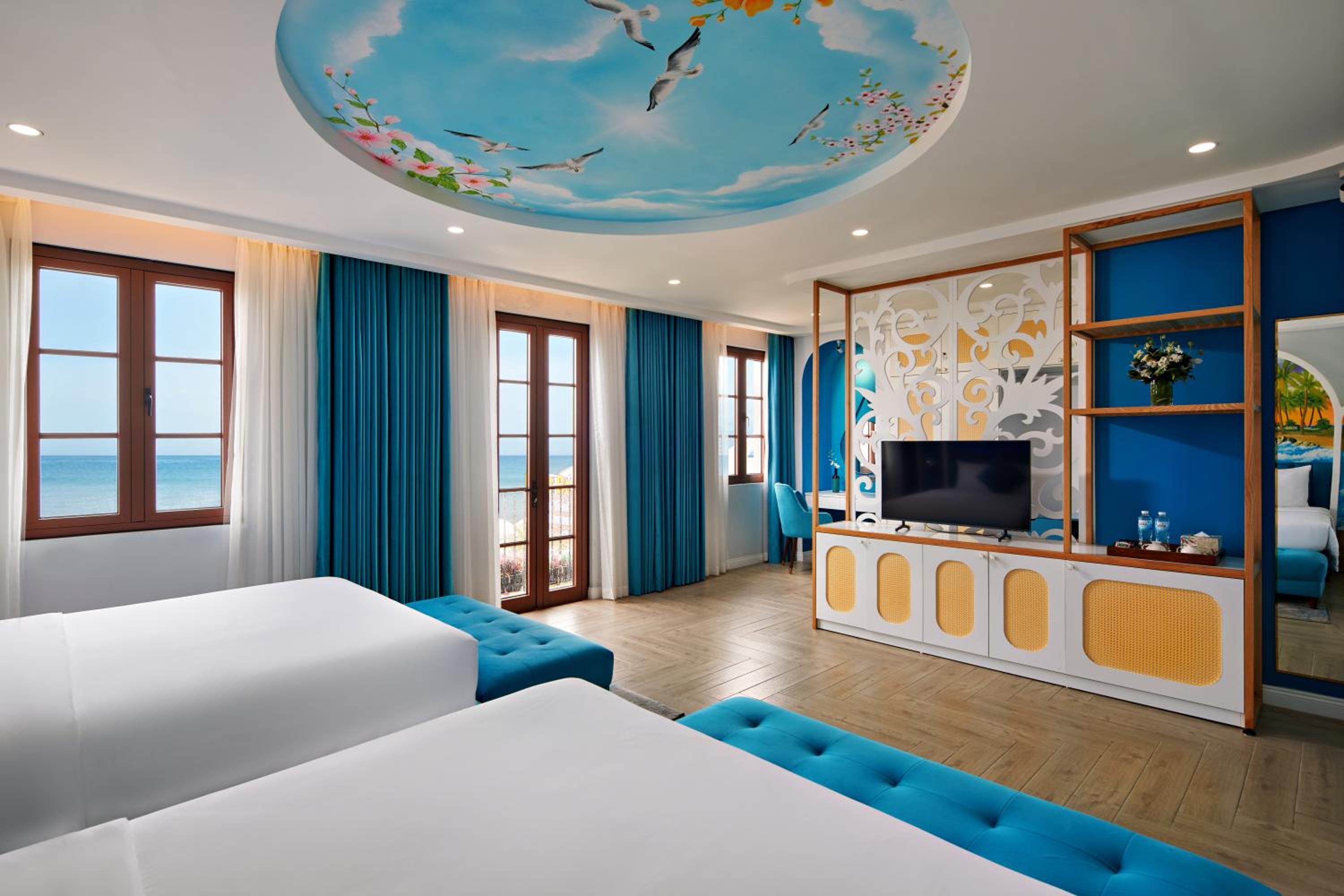 Saphira, Ocean View, 2 Queen Beds with Balcony