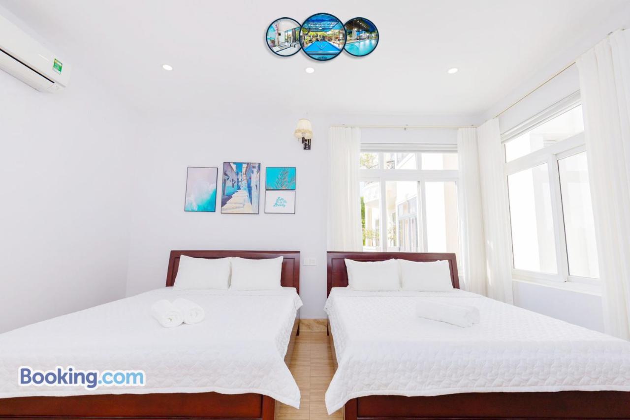 Villa photo 1