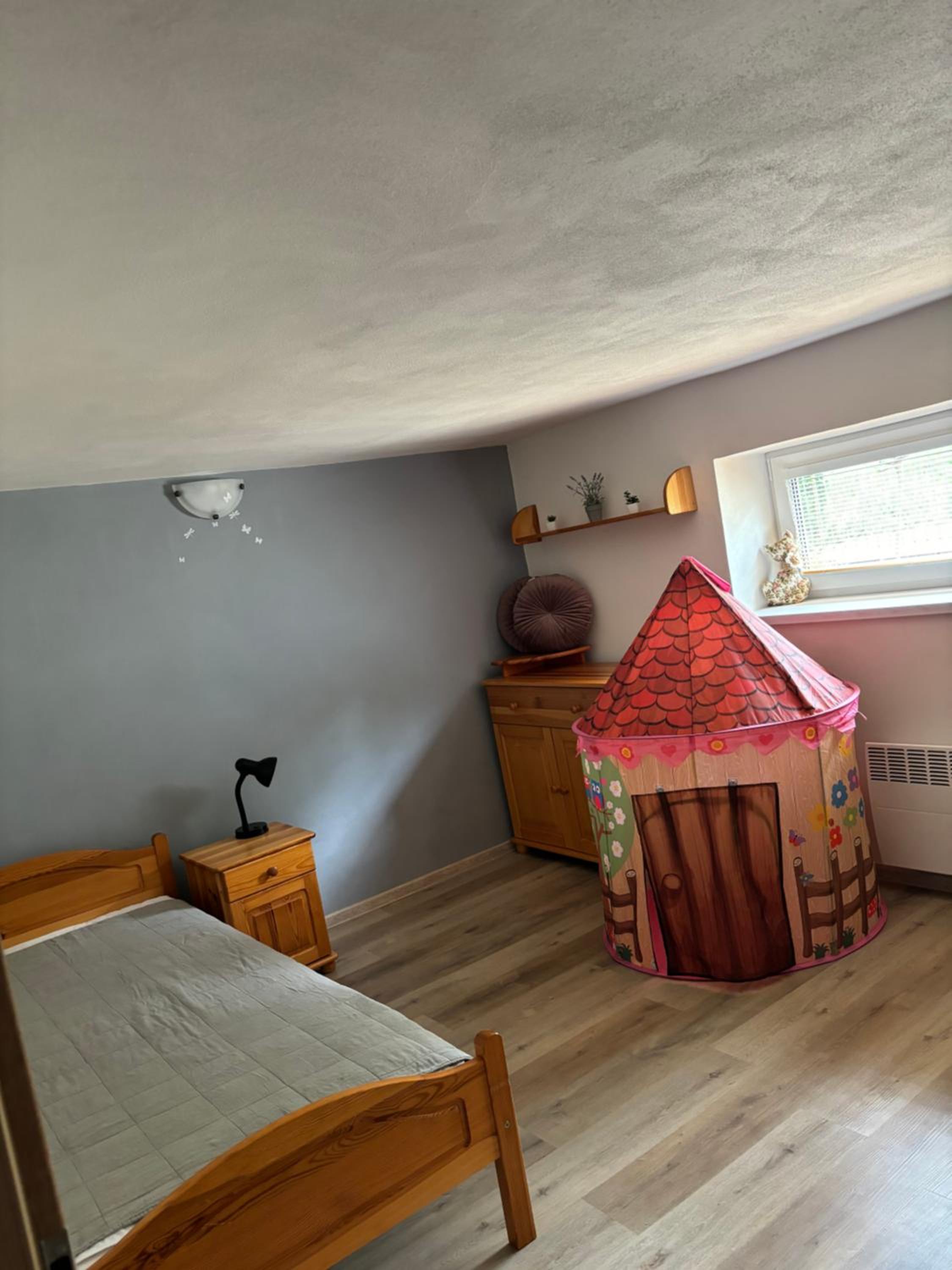 Four-Bedroom House photo 1