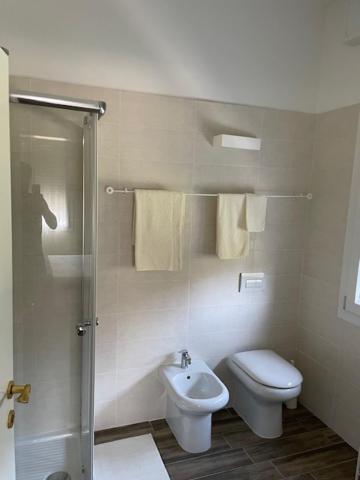 Large Double Room photo 3