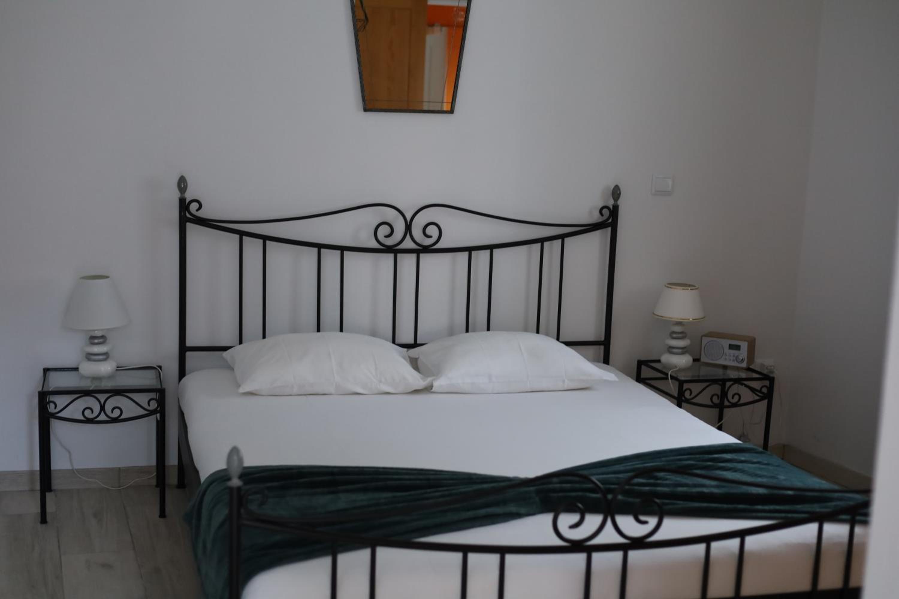 Four-Bedroom House photo 2