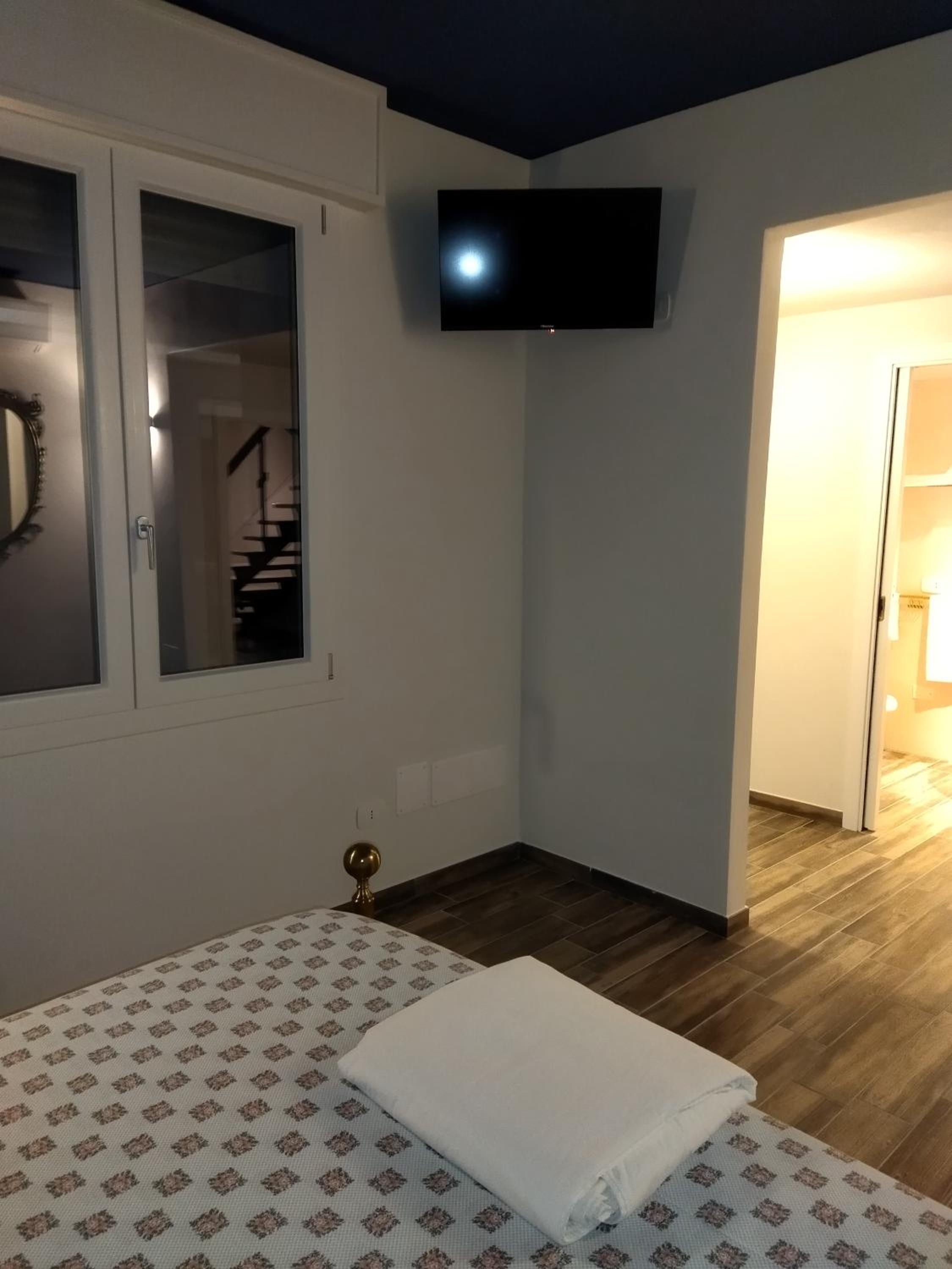 Triple Room with Private Bathroom photo 1