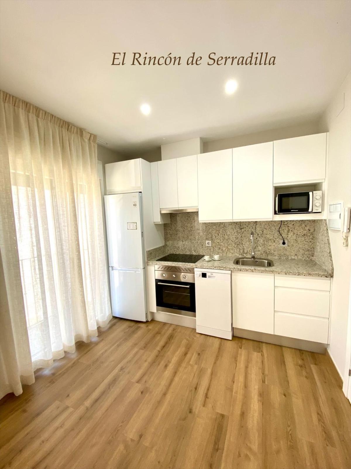 One-Bedroom Apartment photo 2