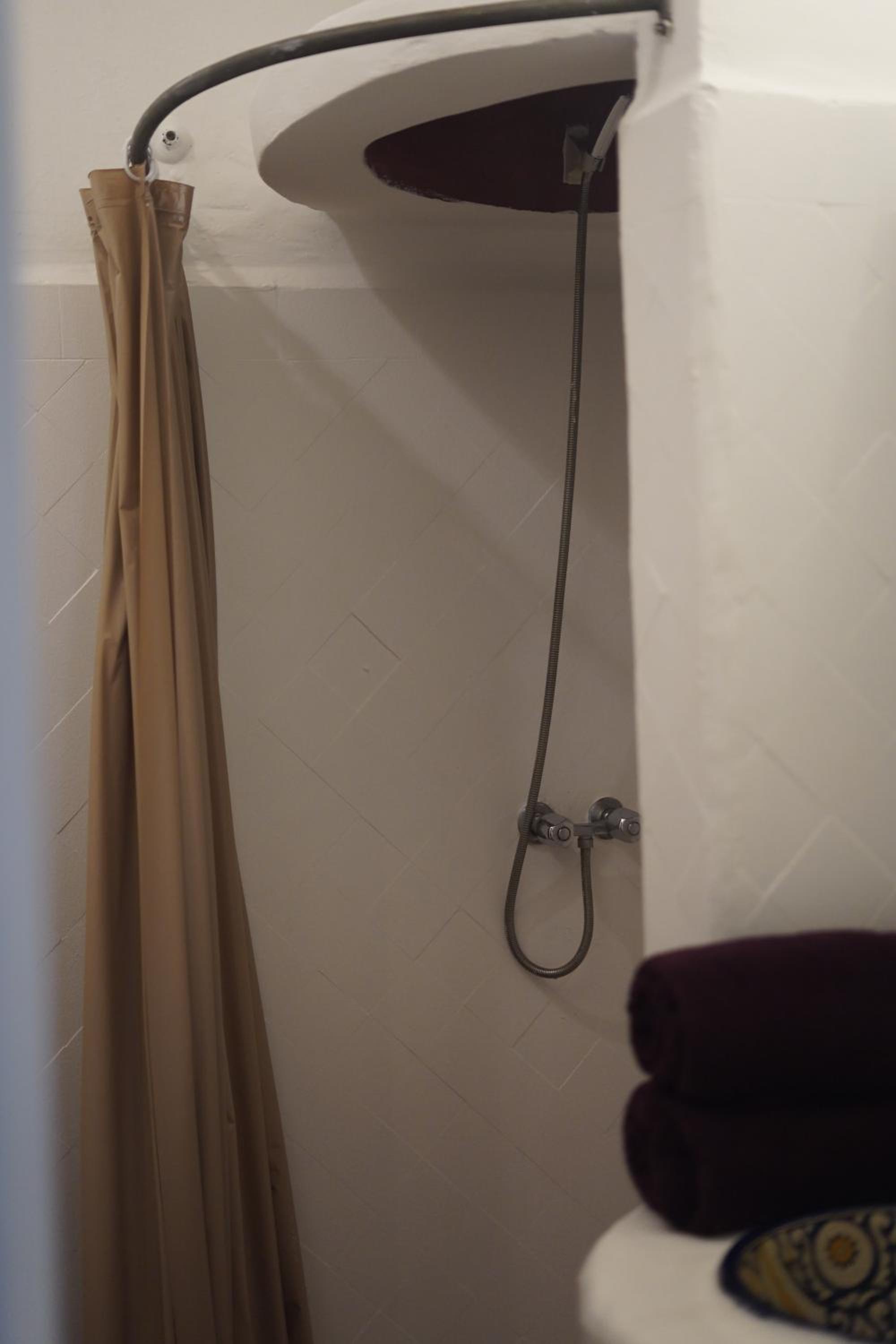 Comfort Triple Room with Shower photo 3