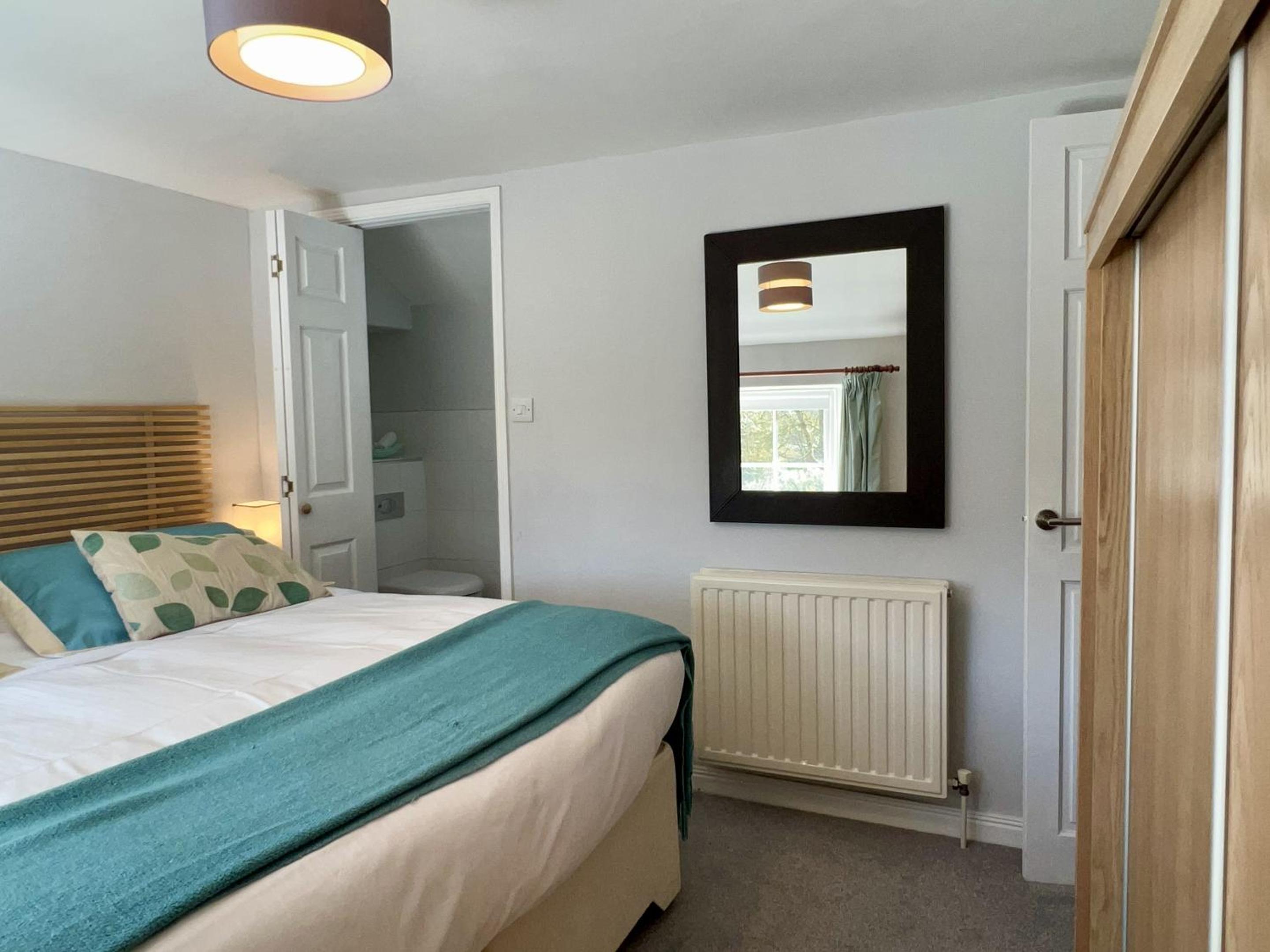 Two-Bedroom Cottage photo 3