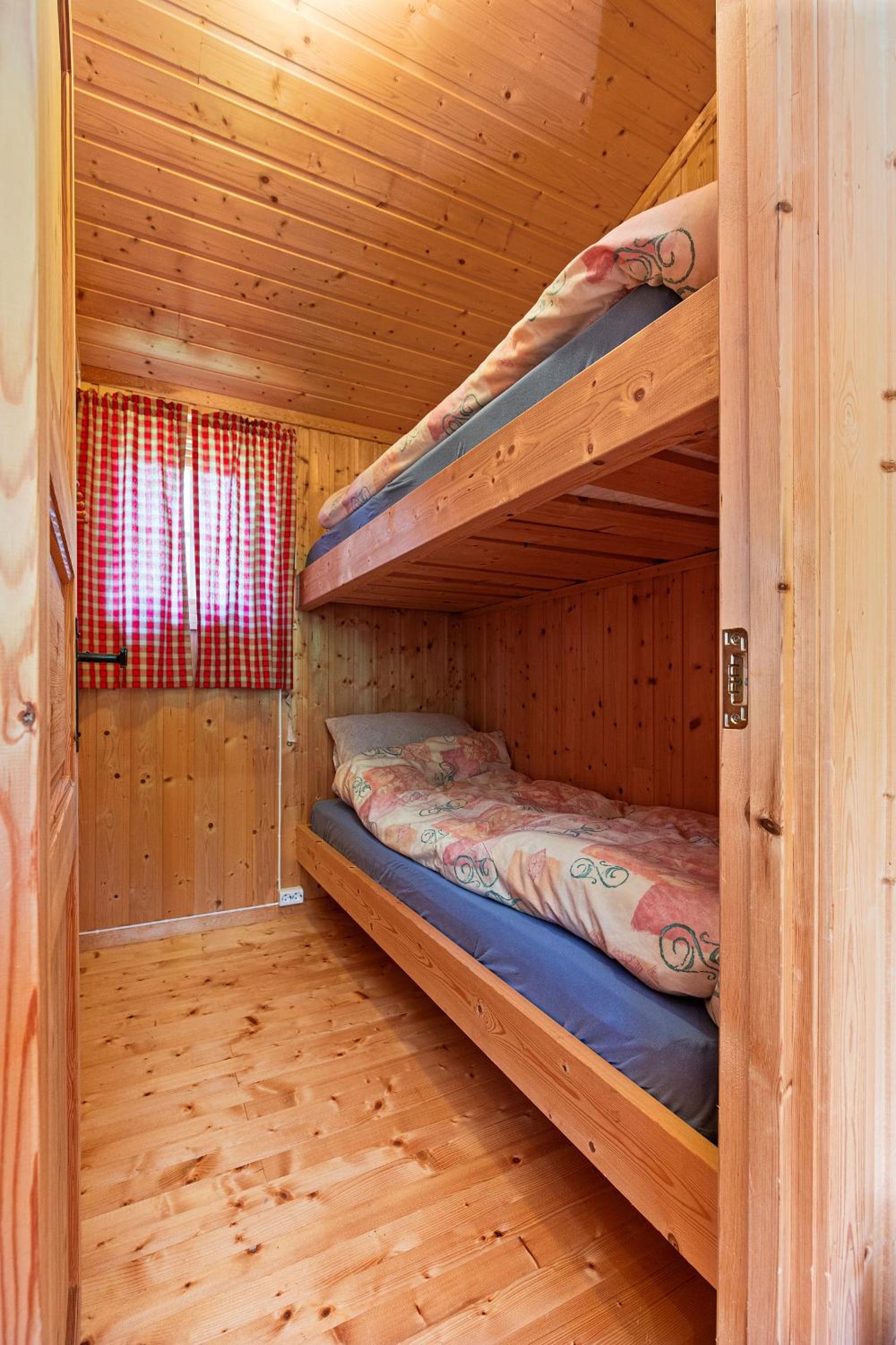 Four-Bedroom House photo 1