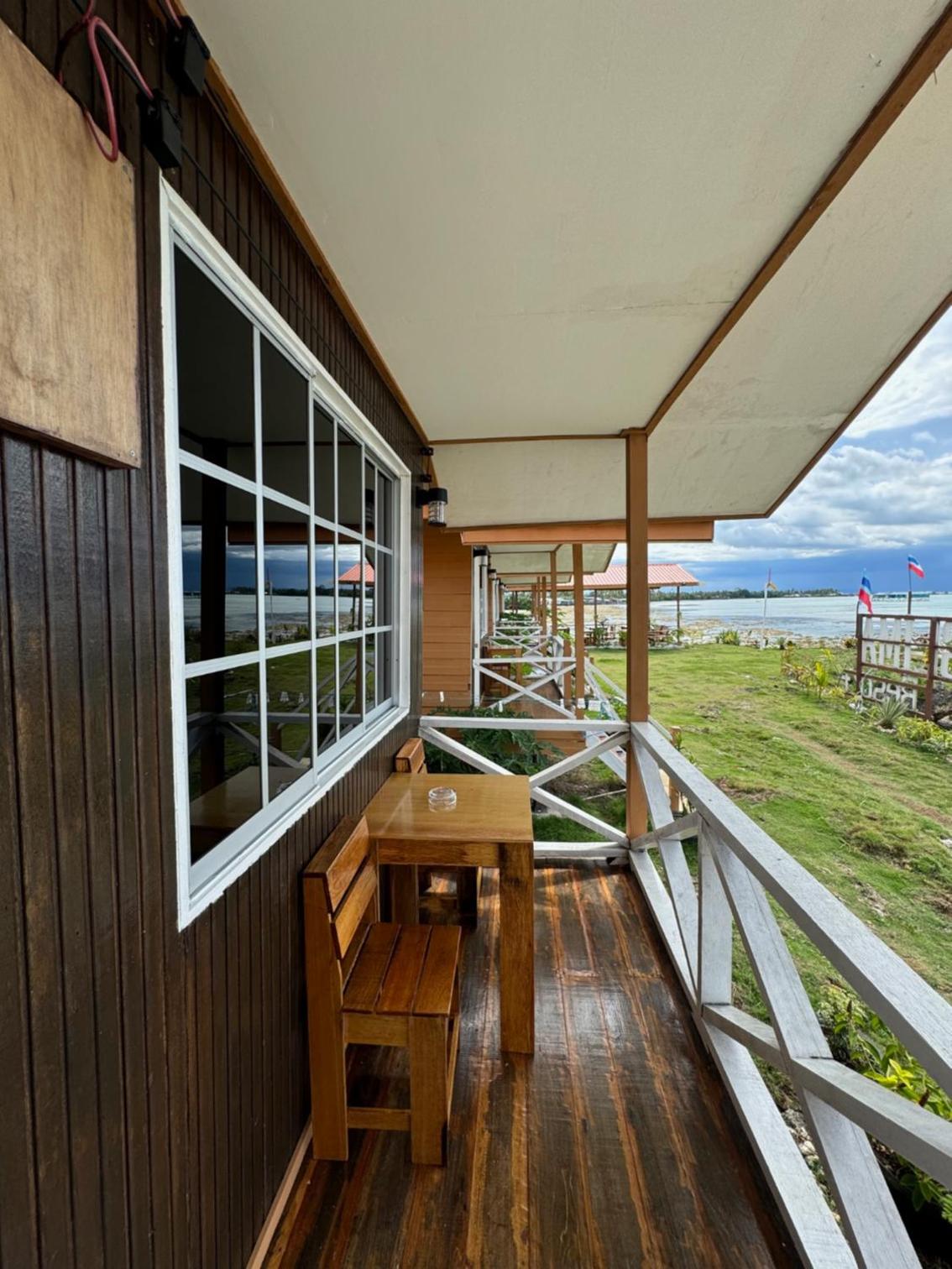 Superior Twin Room With Sea View photo 2