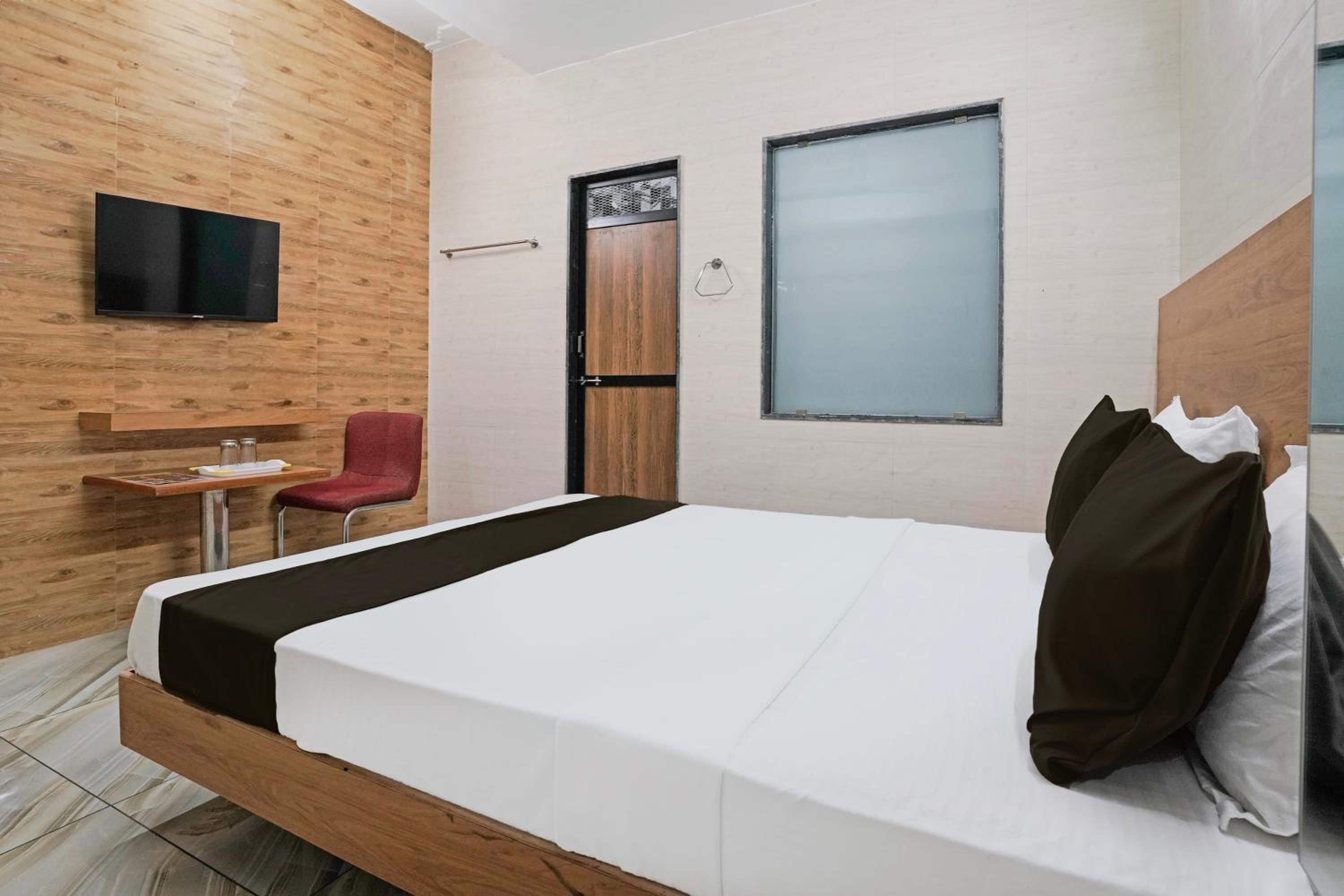 Classic Triple Room photo 1