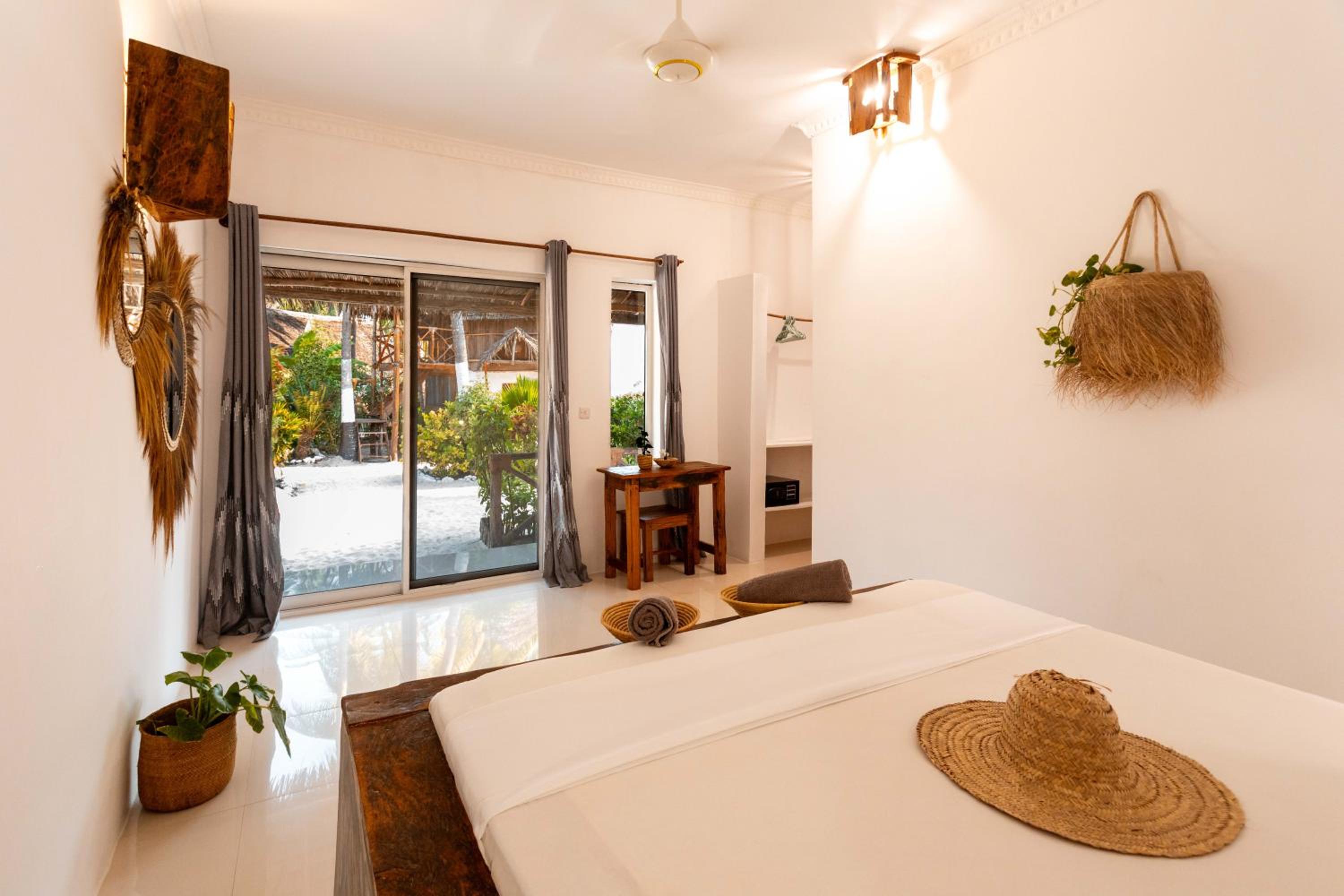 Deluxe Garden Suite