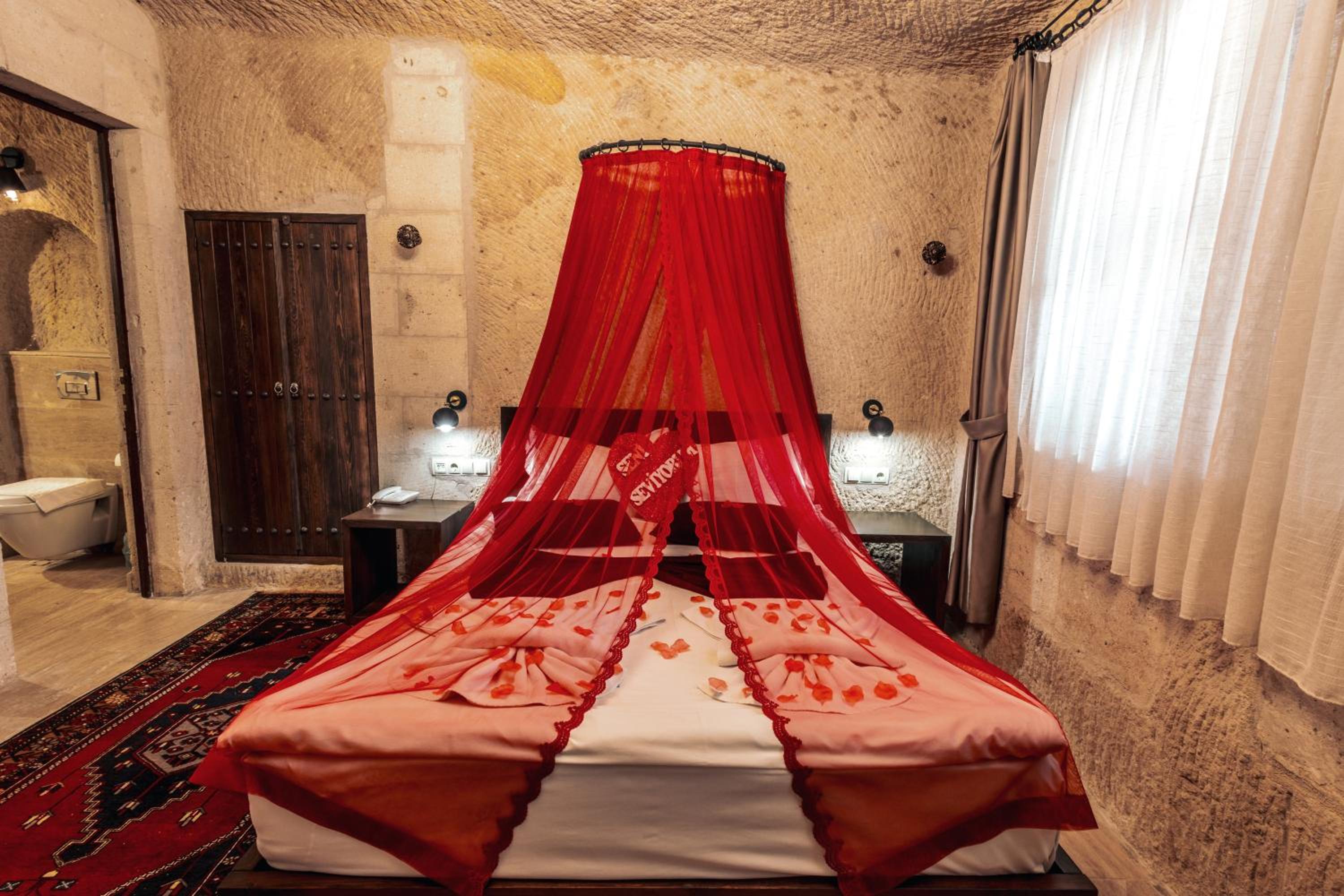 King Room with Spa Bath - Photo 19