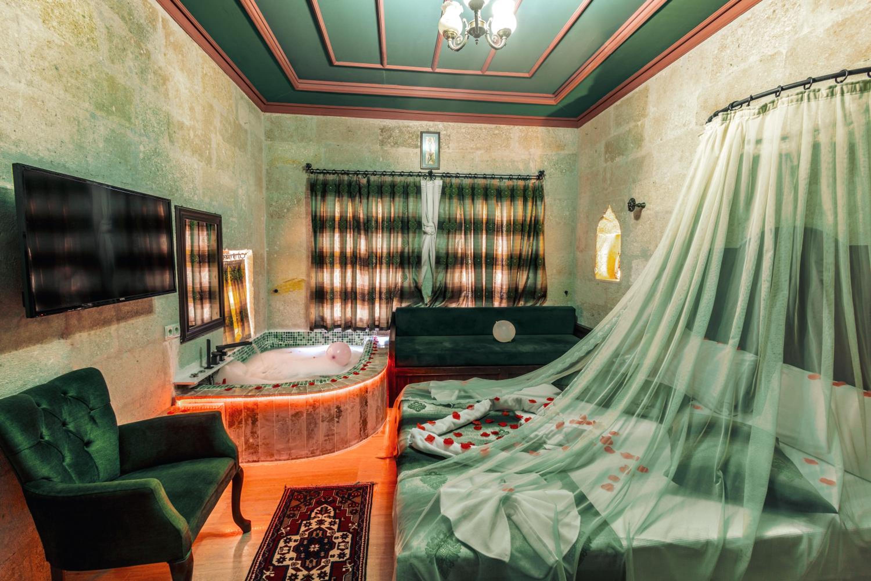 Superior Queen Room - Photo 16