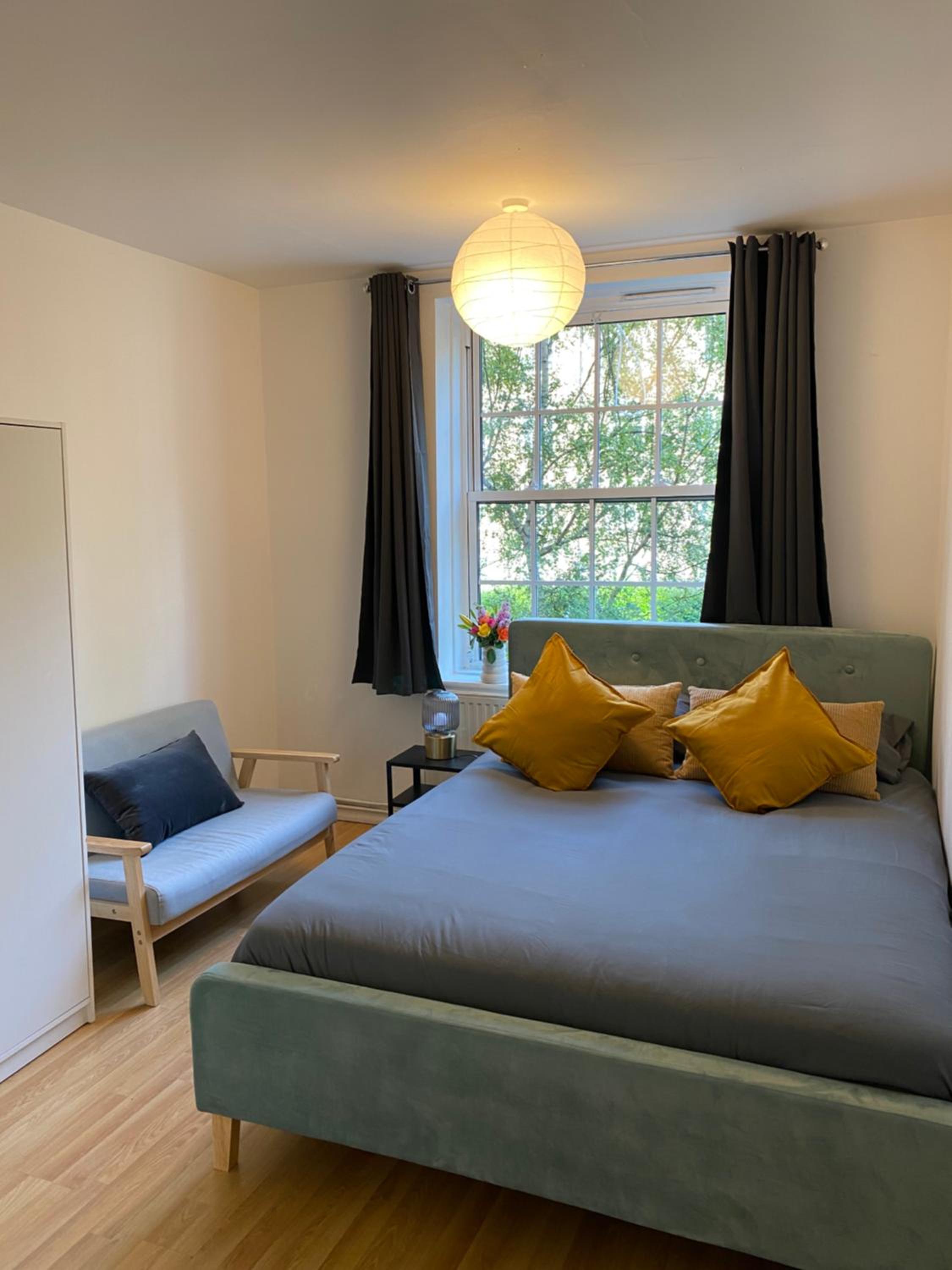 One-Bedroom Apartment photo 3