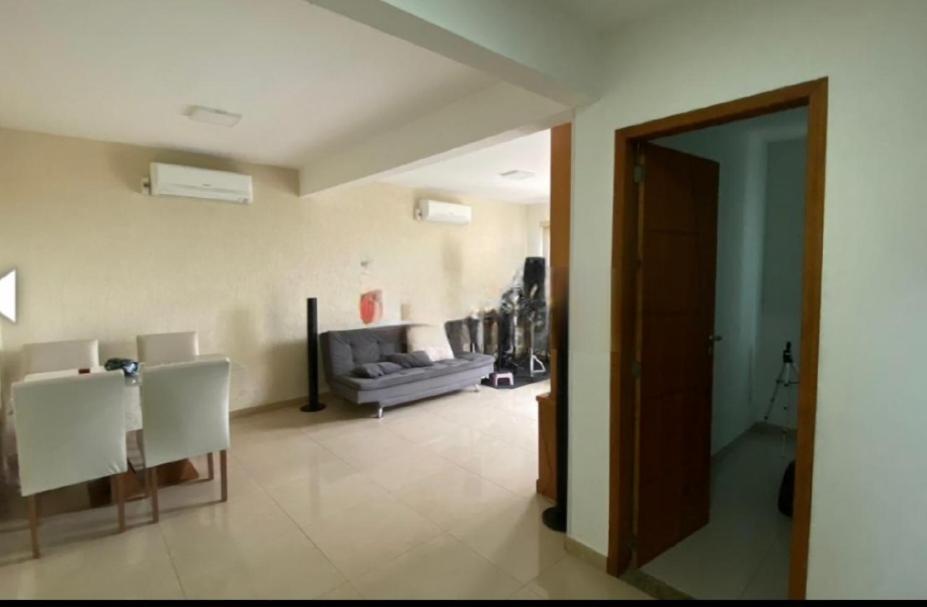 One-Bedroom House photo 3