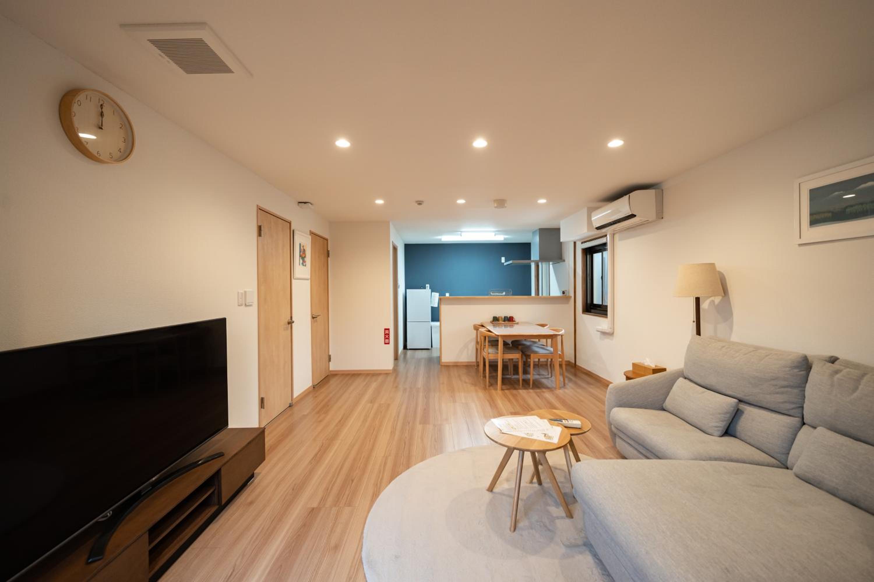 Family Room with Private Bathroom - Photo 1