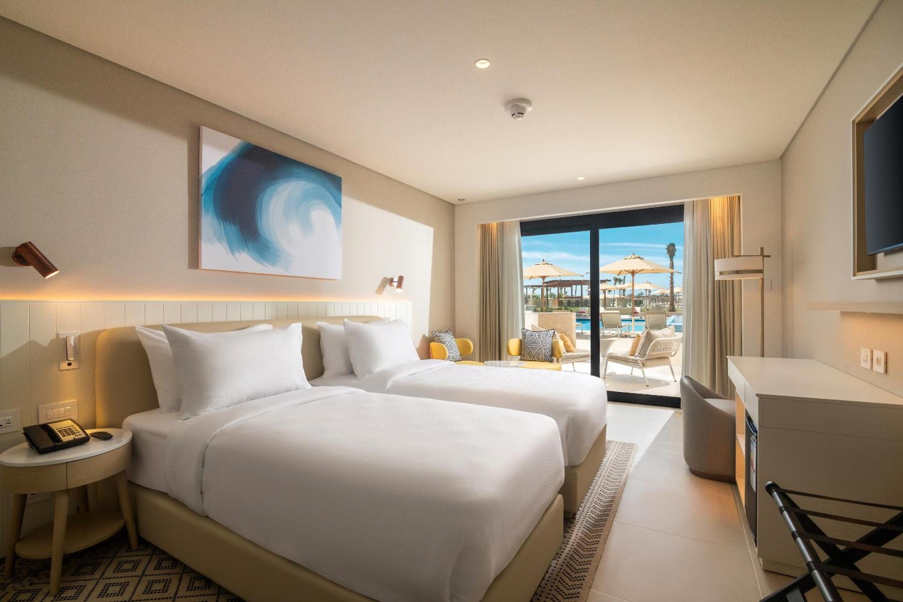 Sea View Room with Direct Pool Access - Twin Beds - Photo 1