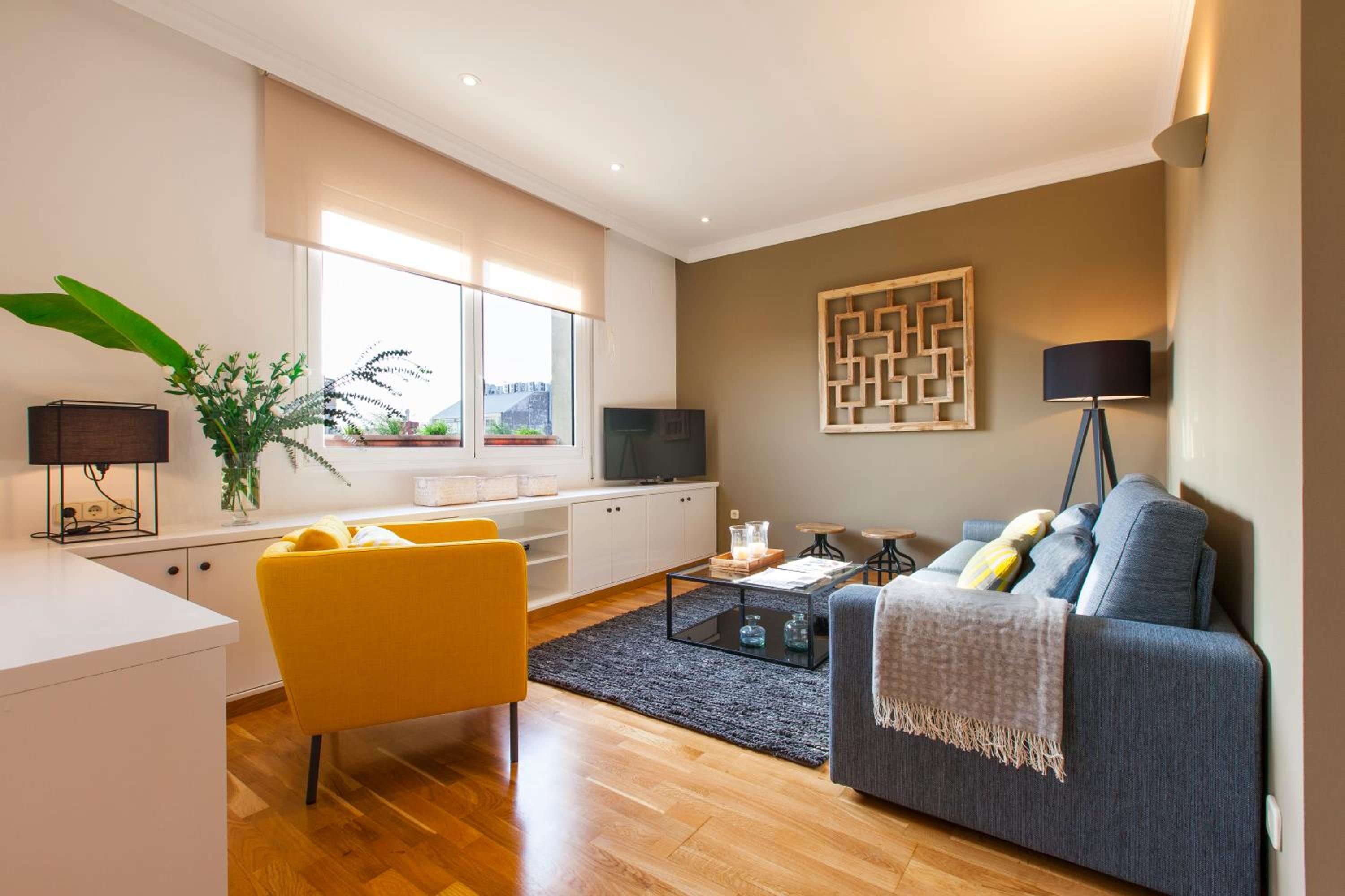Two-Bedroom Deluxe Apartment photo 2