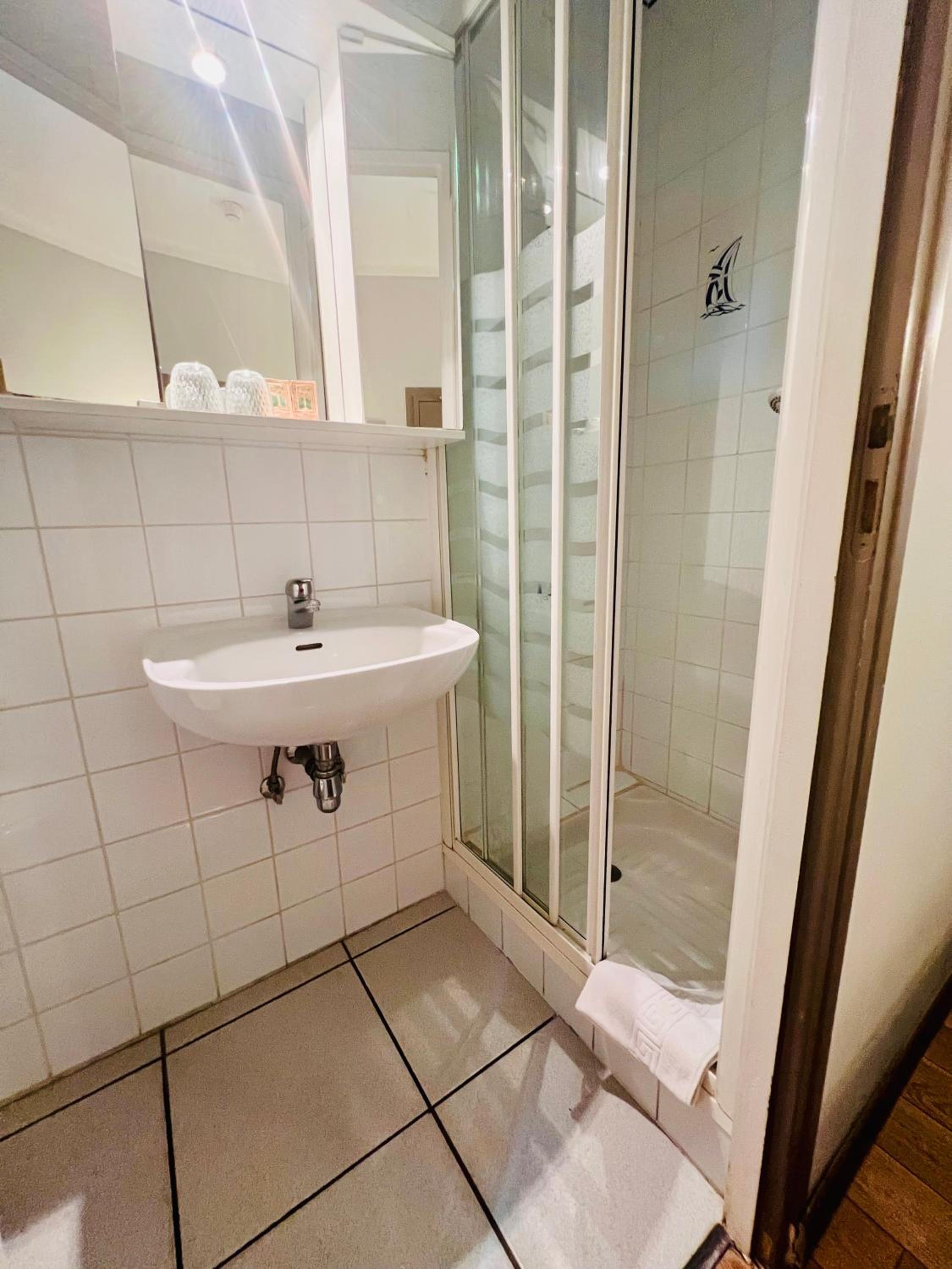 Superior Double Room - Photo 13