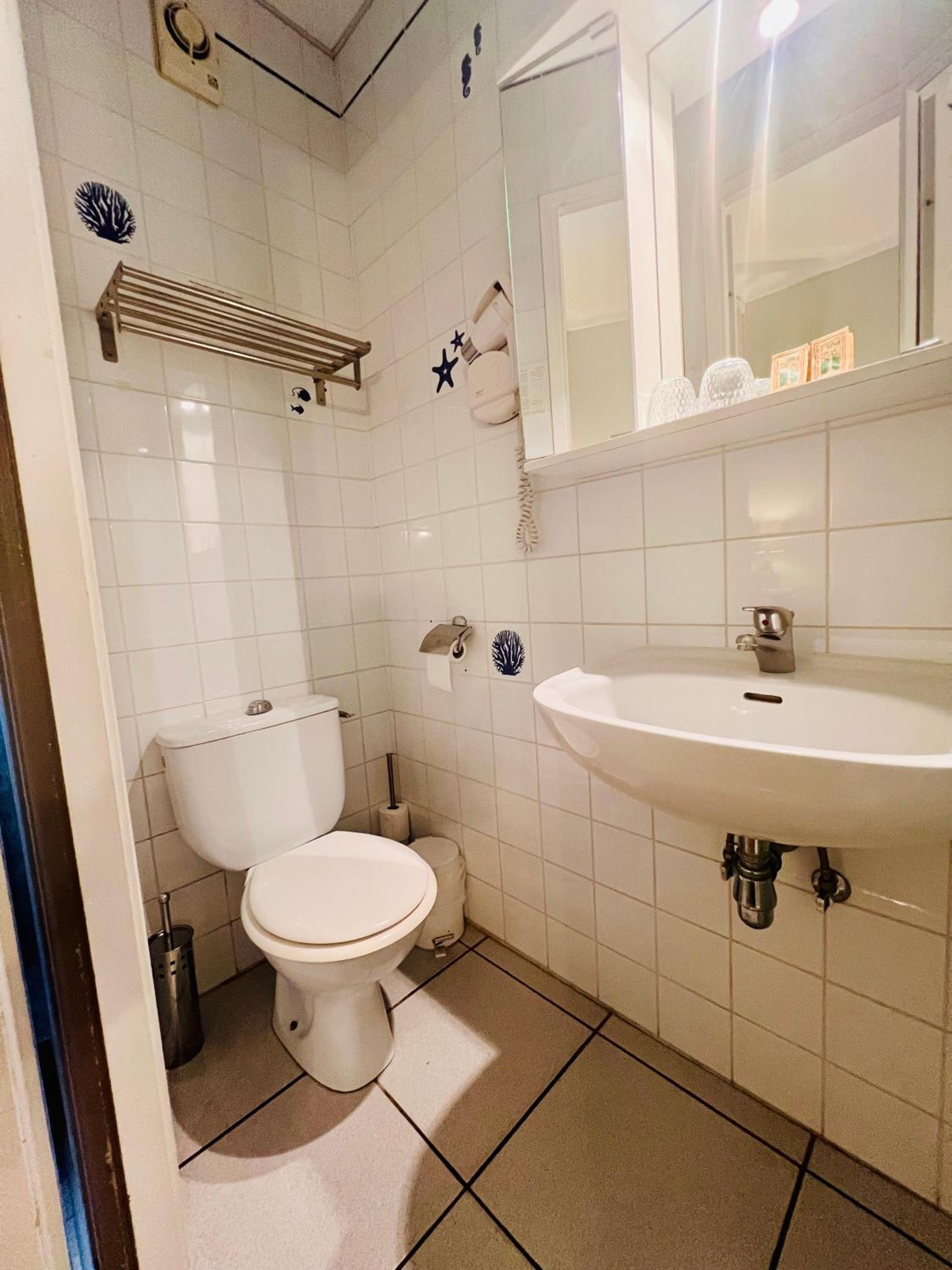 Superior Double Room - Photo 9